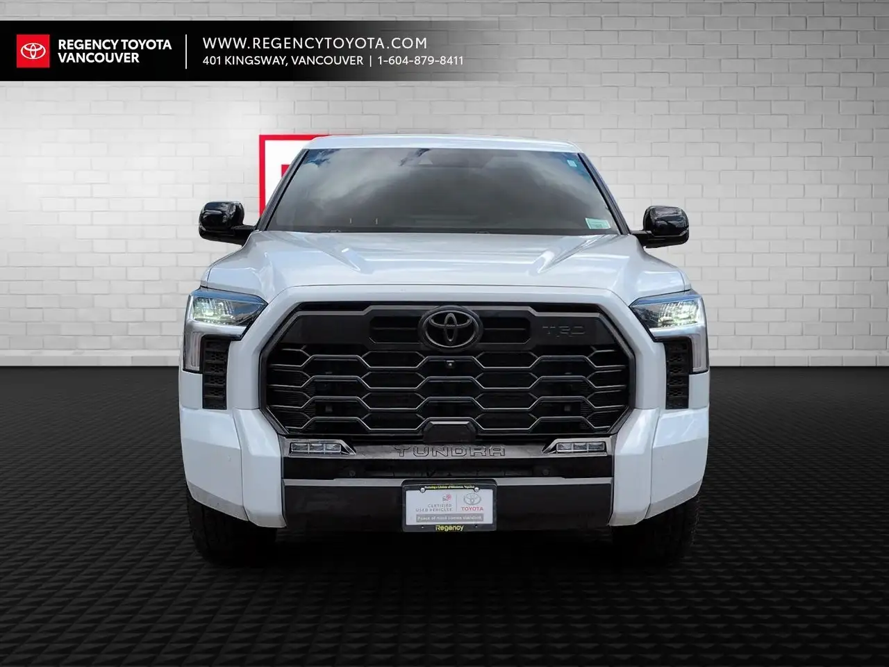Toyota Tundra снимка Toyota Tundra