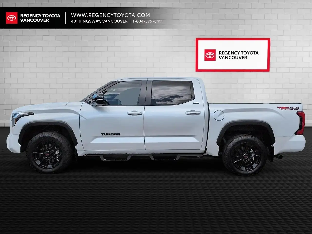 Toyota Tundra снимка Toyota Tundra