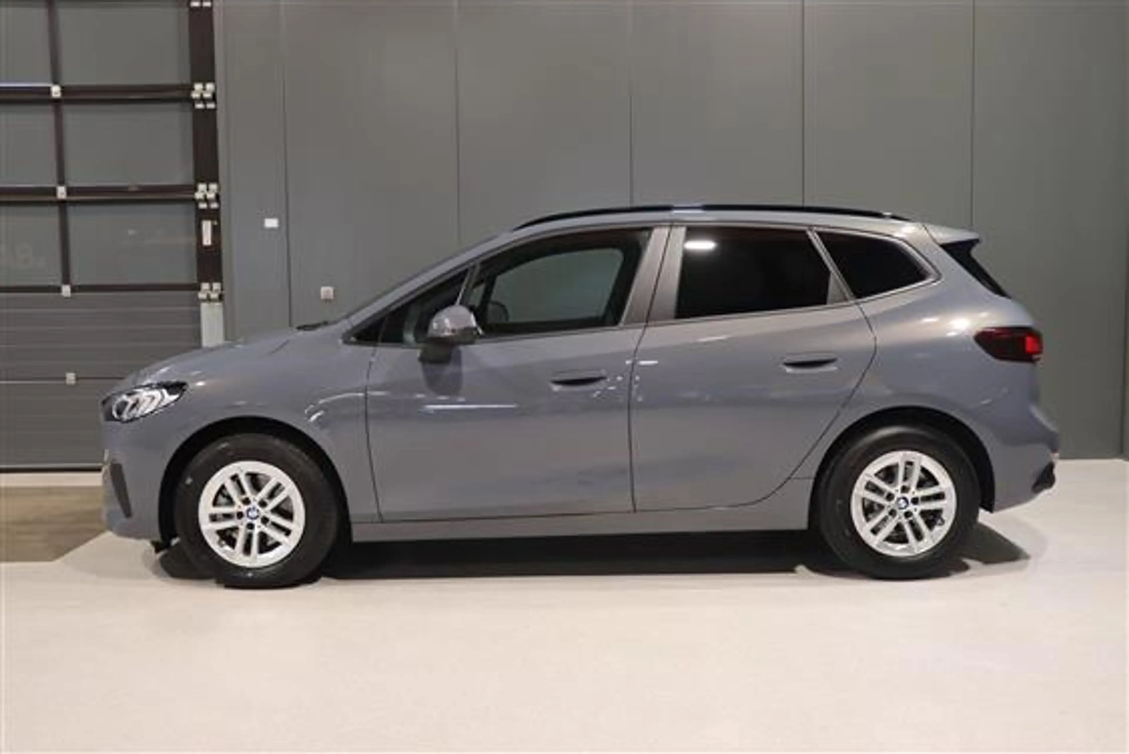 BMW 216 216I ACTIVE TOURER — photo 3