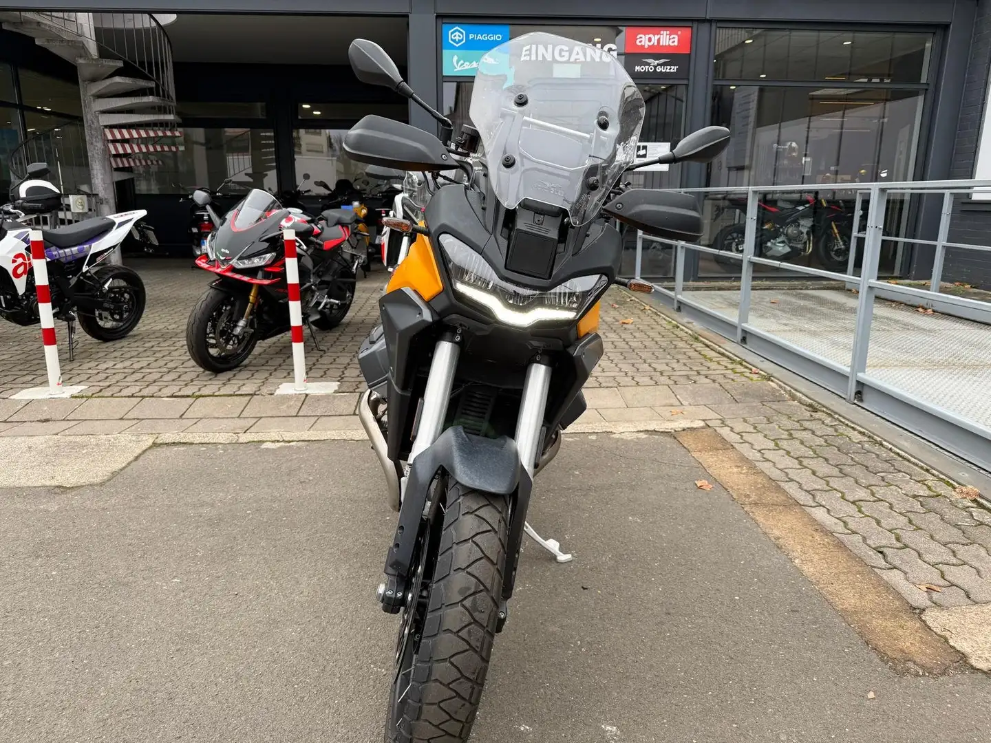 Moto Guzzi Stelvio STELVIO ARAS E5+ Yellow Savana PFF Amarillo - 1