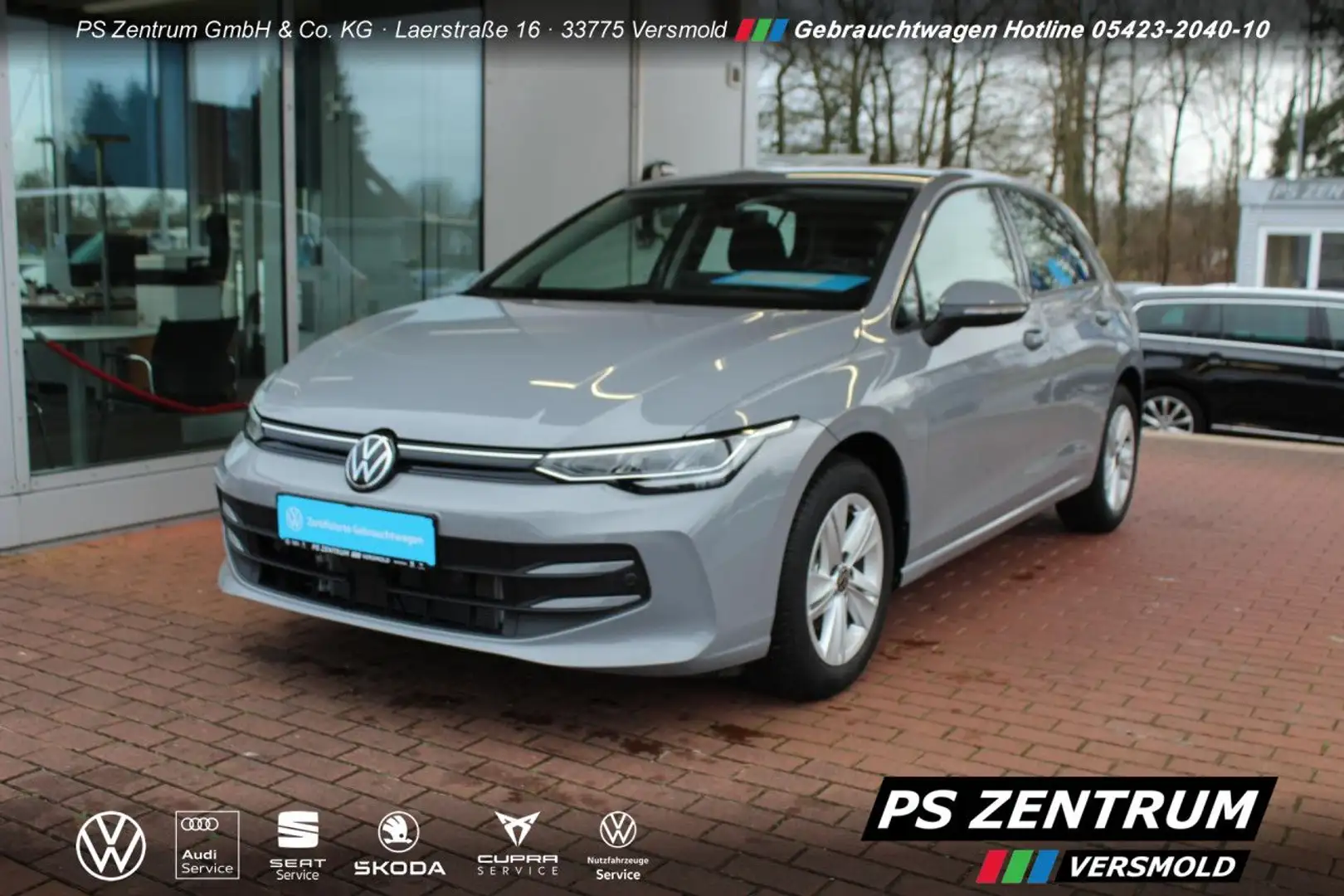 Volkswagen Golf VIII 1.5 eTSI Life 7-G-DSG FACELIFT AHK ACC L Gris - 2