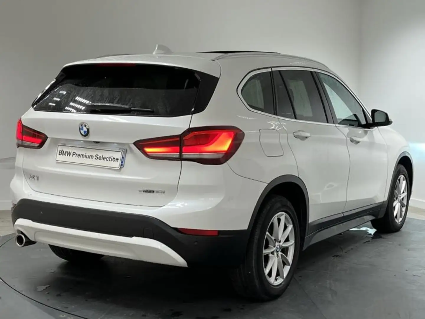 BMW X1 sDrive18i 140ch Business Design Blanc - 2