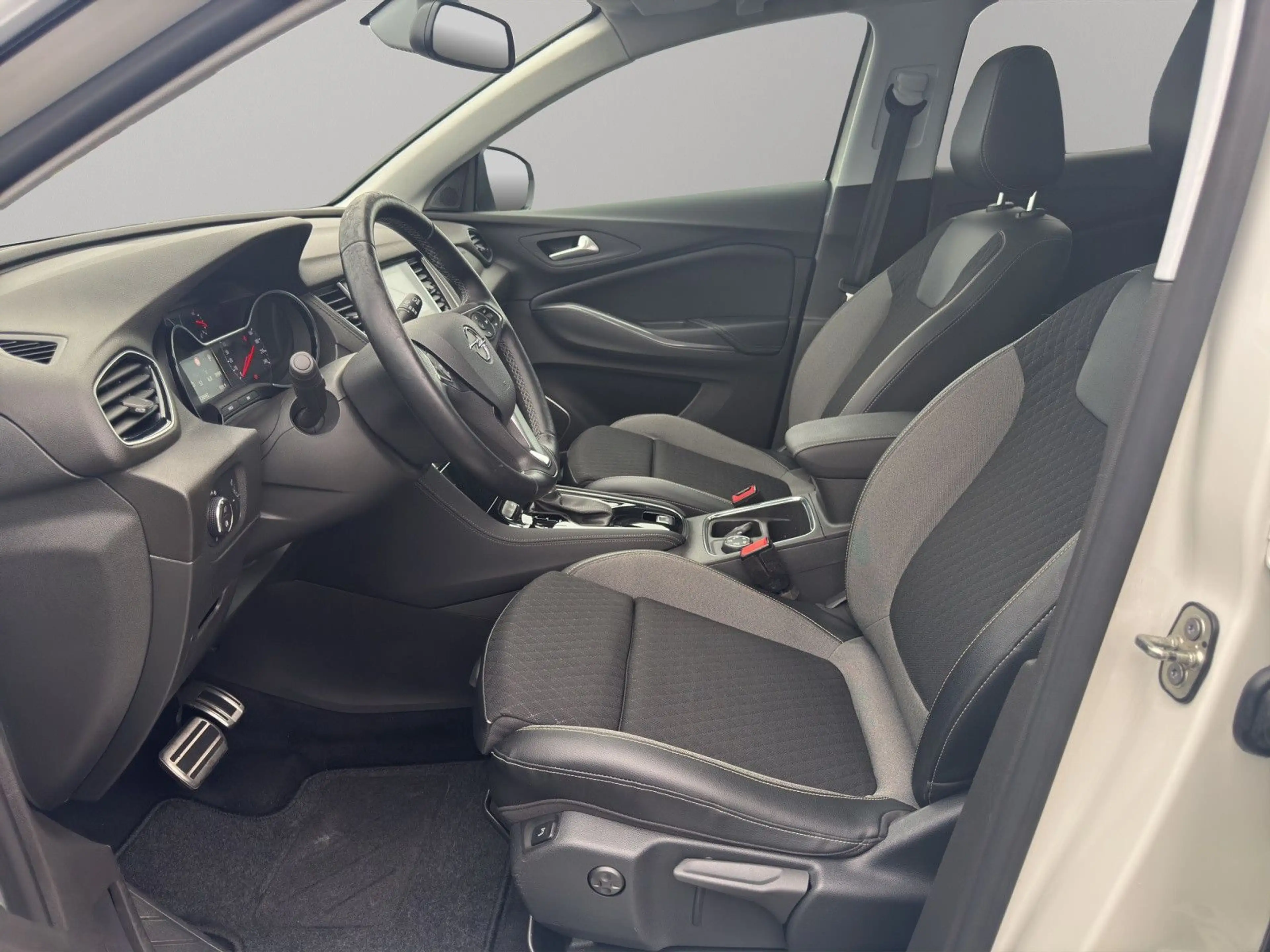 Opel Grandland X Grandland Innovation *LED*Leder*Kamera*Tempomat* — photo 9