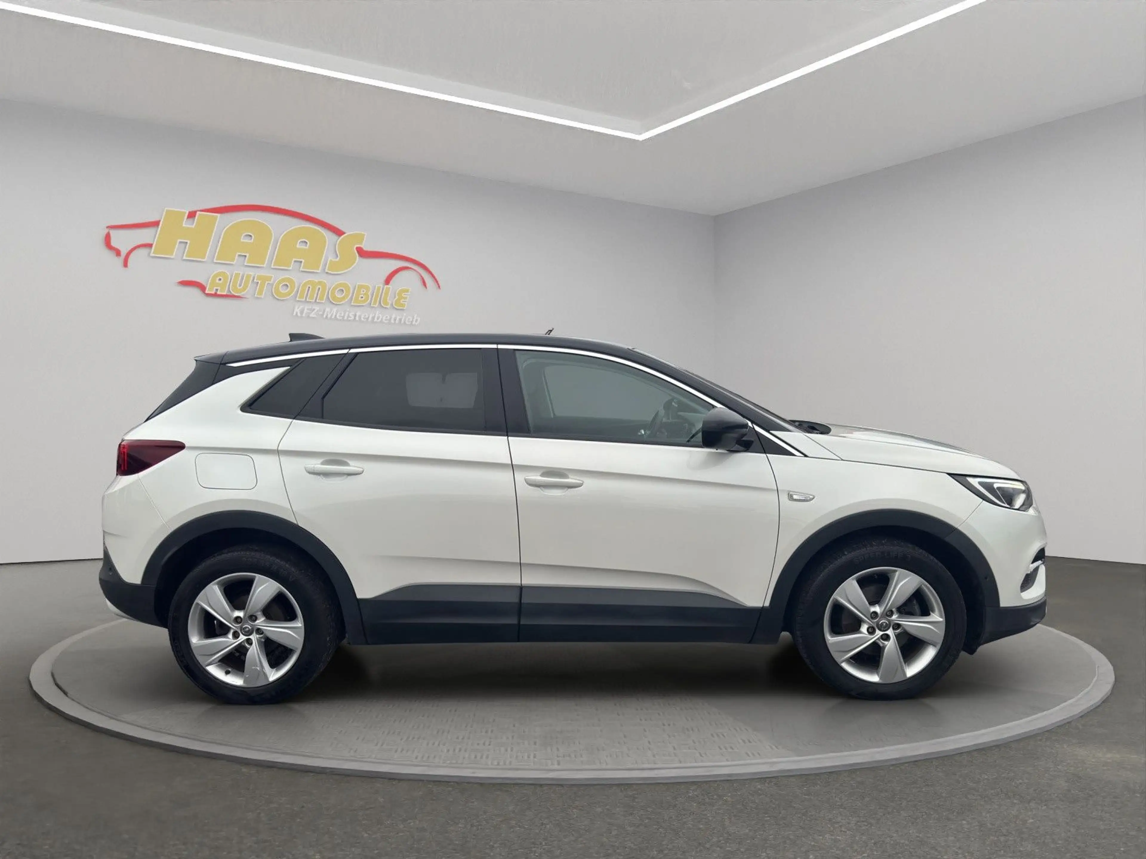 Opel Grandland X Grandland Innovation *LED*Leder*Kamera*Tempomat* — photo 4