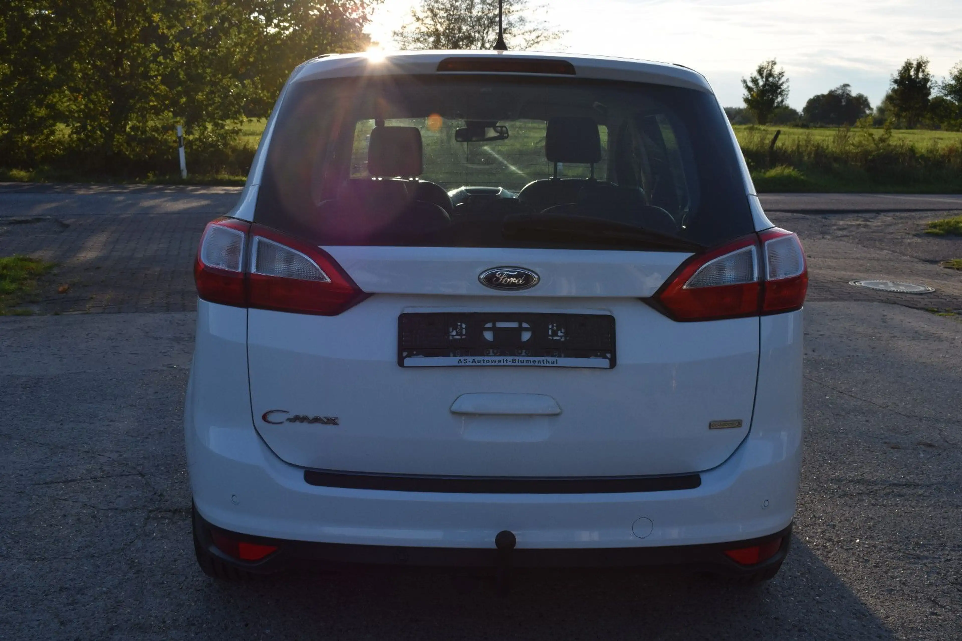 Ford Grand C-Max Grand C-MAX Titanium ZAHNRIMEMN NEU — photo 9