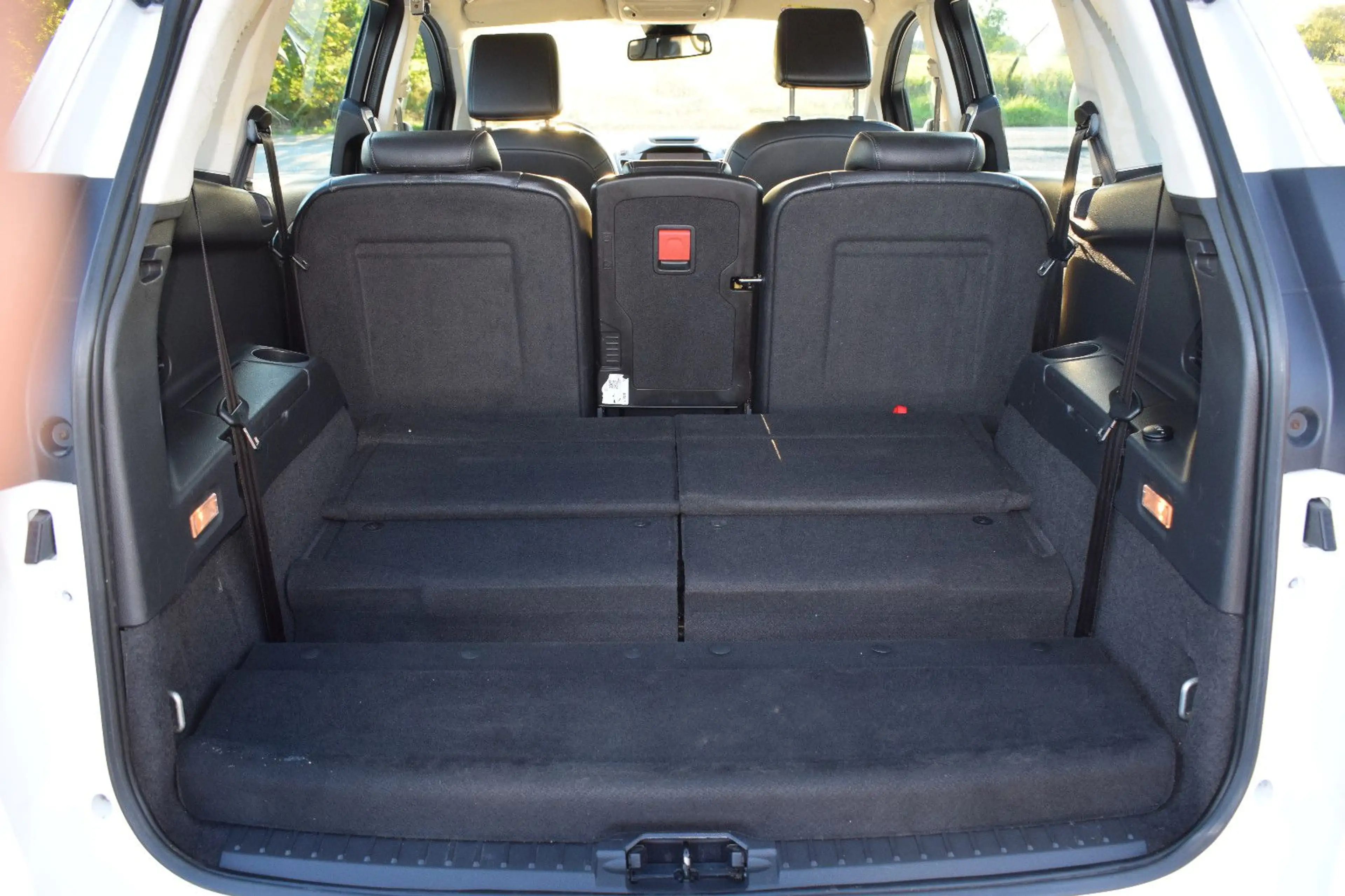 Ford Grand C-Max Grand C-MAX Titanium ZAHNRIMEMN NEU — photo 11