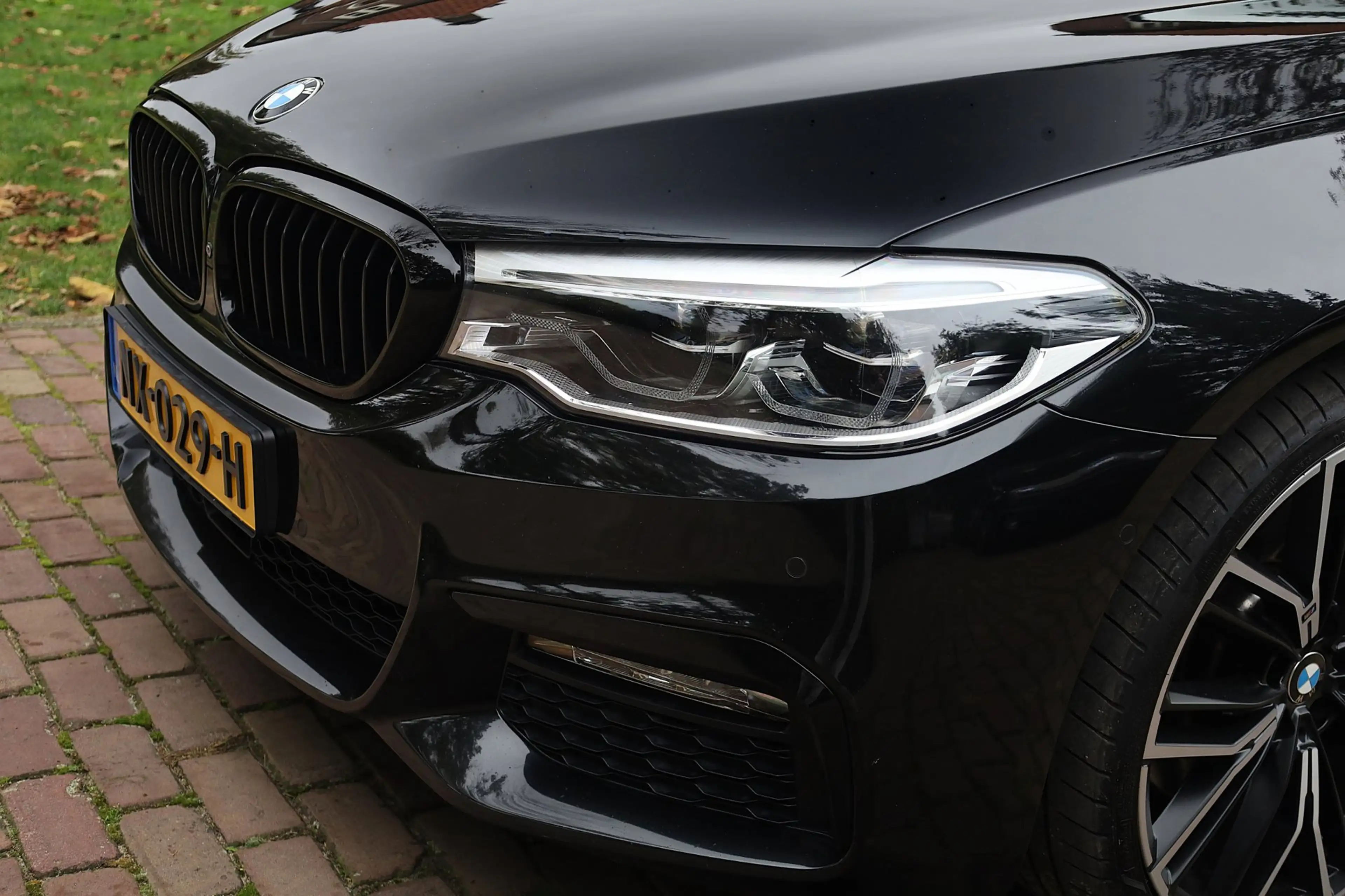 BMW 530 5-serie 530d xDrive High Executive Aut. | Dealeron — photo 4