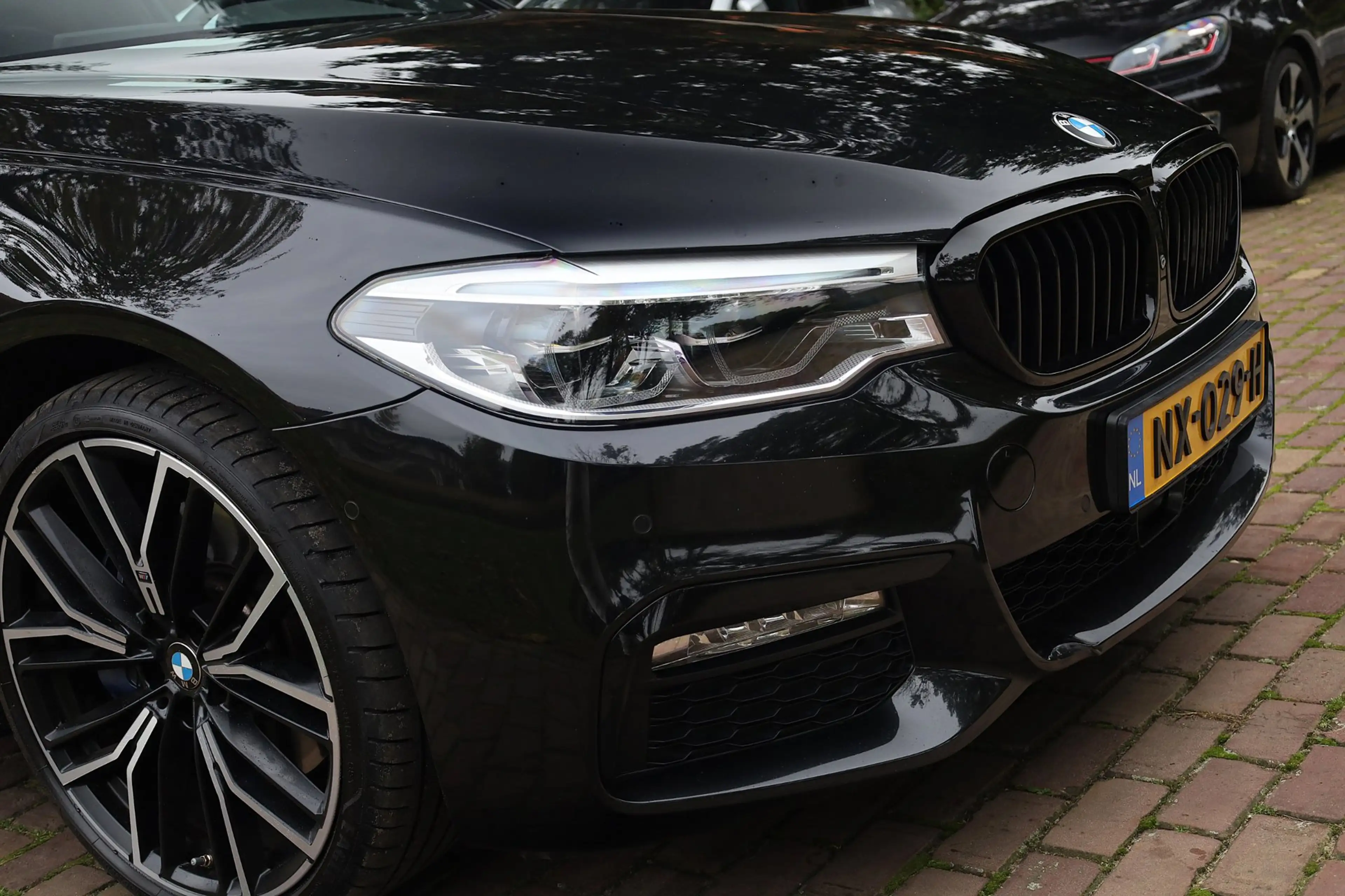 BMW 530 5-serie 530d xDrive High Executive Aut. | Dealeron — photo 8