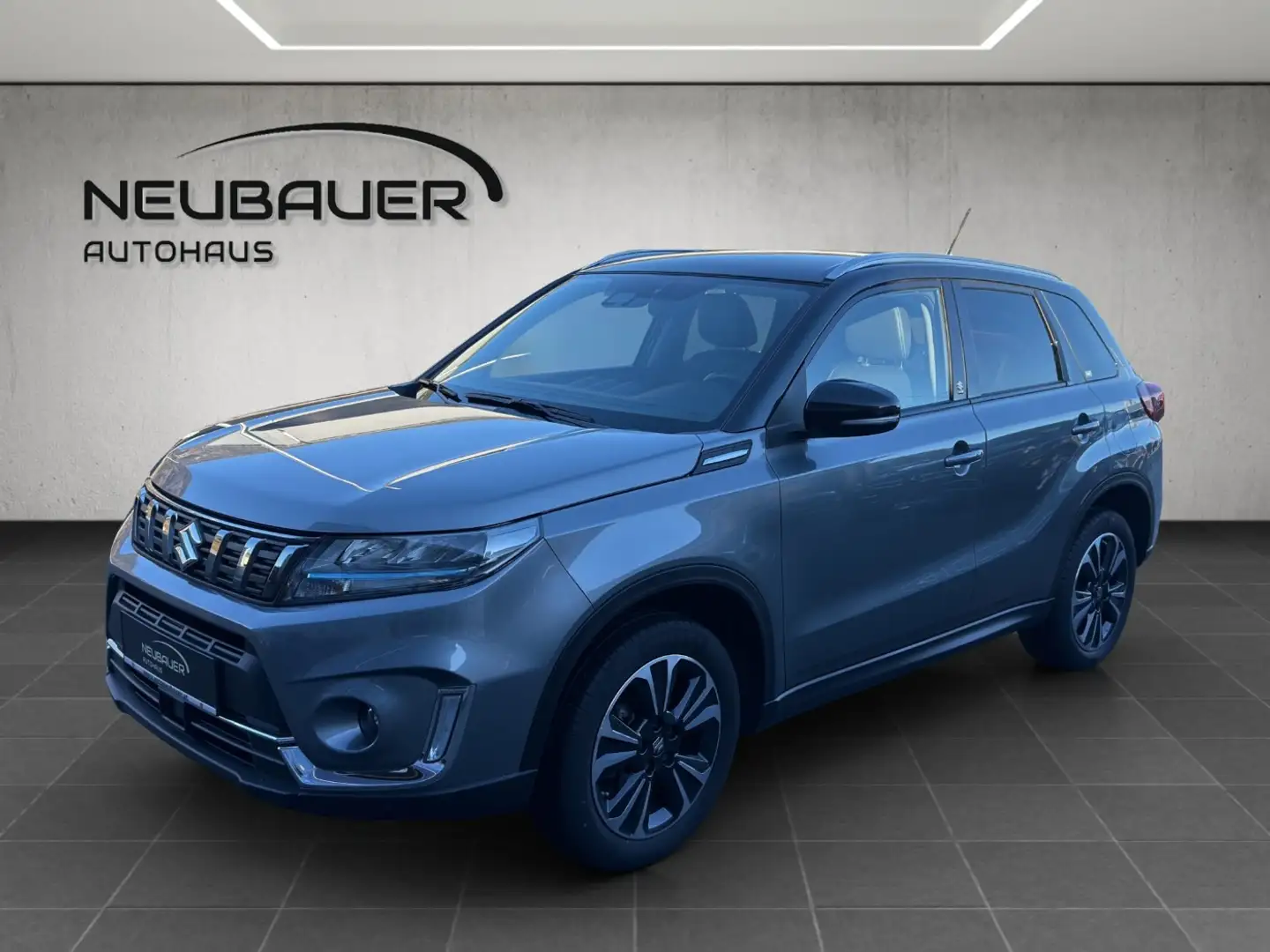 Suzuki Vitara 1.4 GLX Hybrid Allgrip Grau - 1