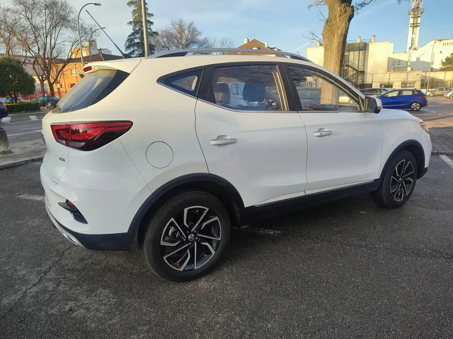 MG ZS ZS 1.0 T-GDI Luxury Aut. 82kW Luxury - 2