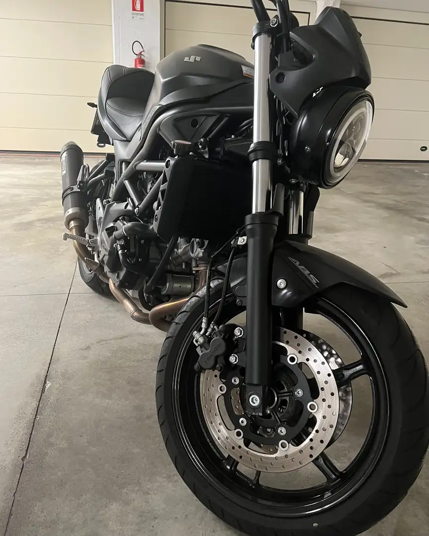 Suzuki SV 650 Negru - 1