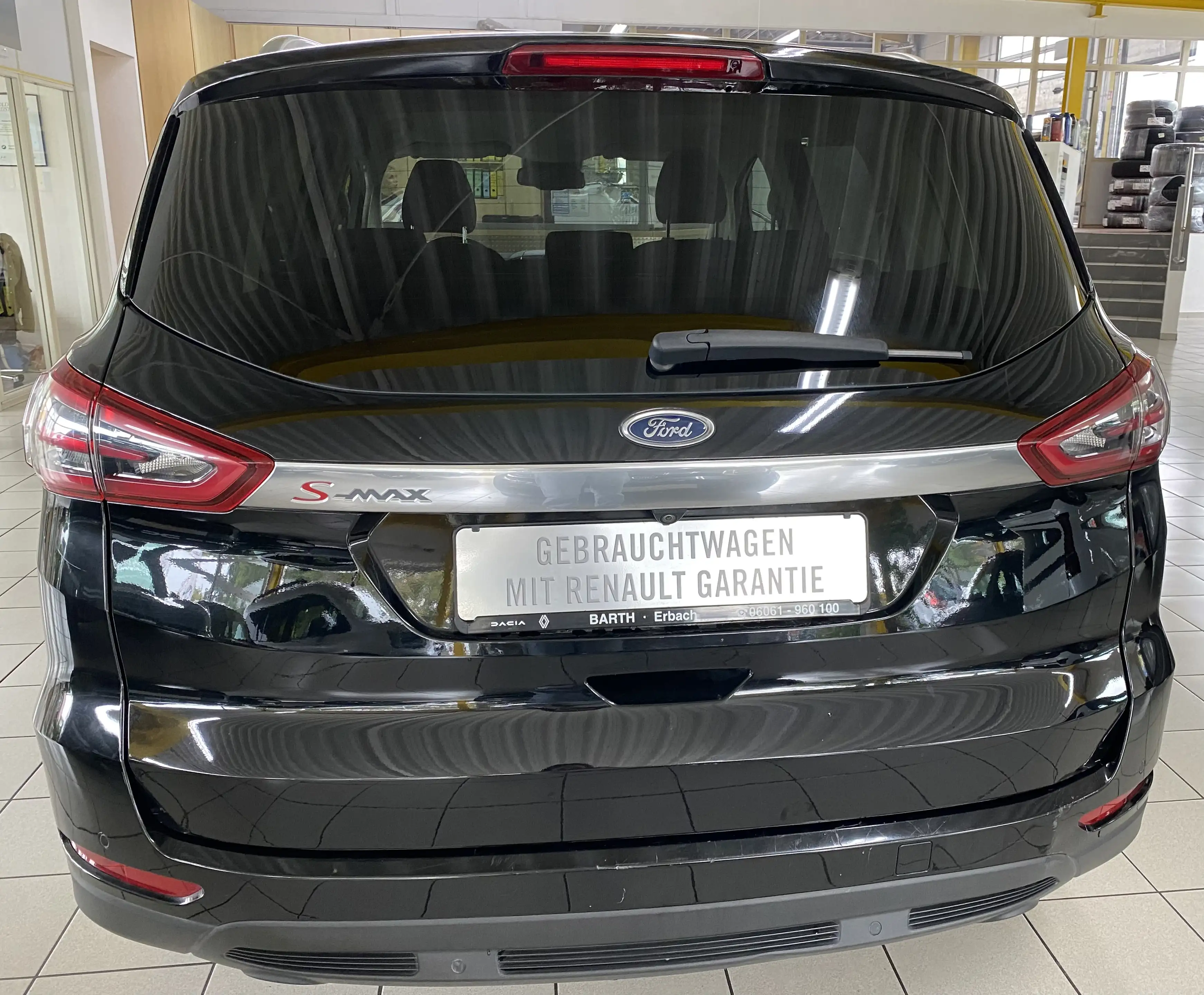 Ford S-Max Titanium — photo 7