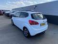 Kia Venga 1.6 CVVT ExecutiveLine Automaat, Trekhaak, Schuif/ Wit - thumbnail 4
