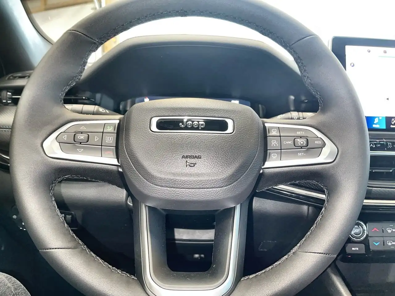 Jeep Compass снимка Jeep Compass