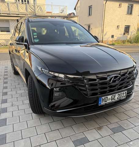 Imagine Hyundai TUCSON 1.6 T-GDi 48V 2WD Trend (4fach bereift)