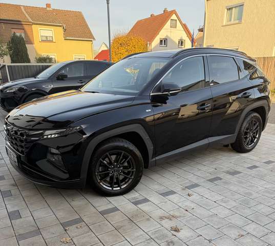 Hyundai TUCSON 1.6 T-GDi 48V 2WD Trend (4fach bereift)