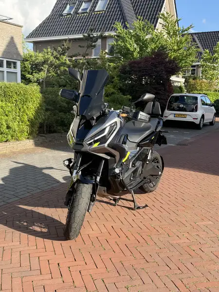 Honda X-ADV 750 - foto 3
