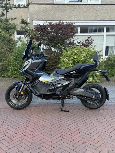 Honda X-ADV 750 - foto 5