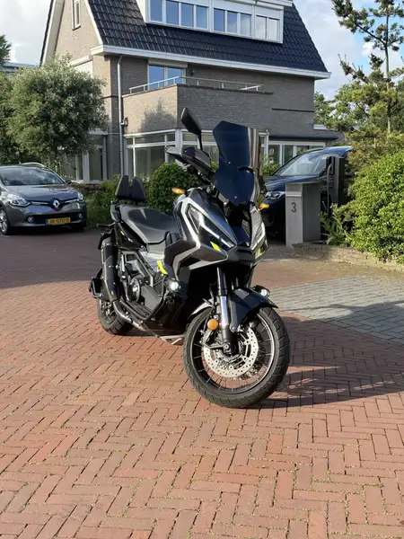 Honda X-ADV 750 - foto 6