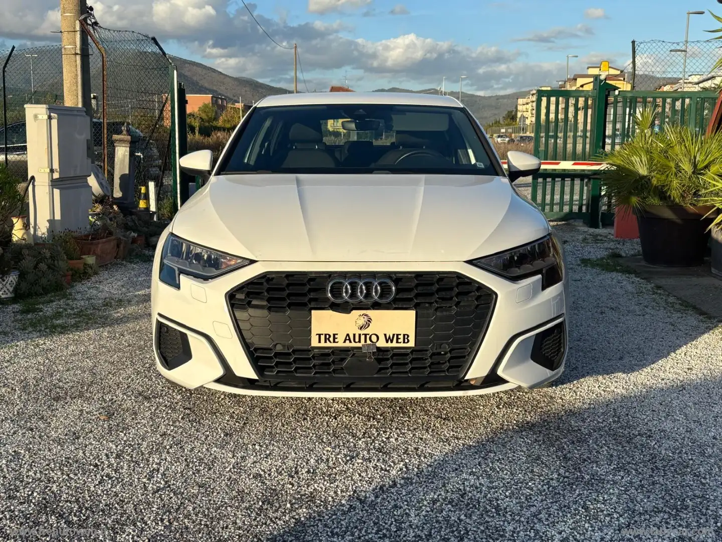 Audi A3 SPB 30 TDI Weiß - 2