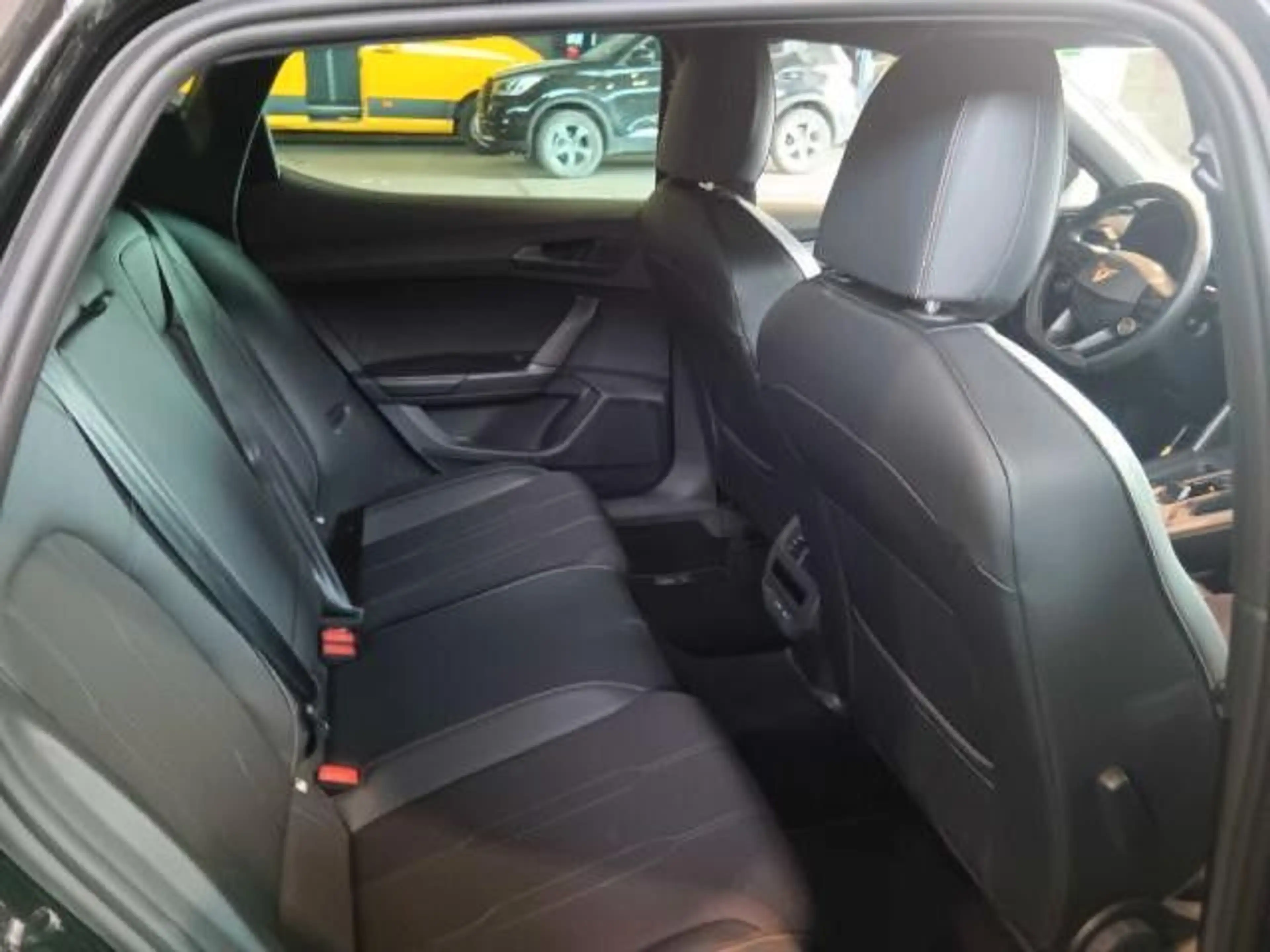 CUPRA Leon 2.0TDI DSG Kessy LED Alu18 PDC — photo 7