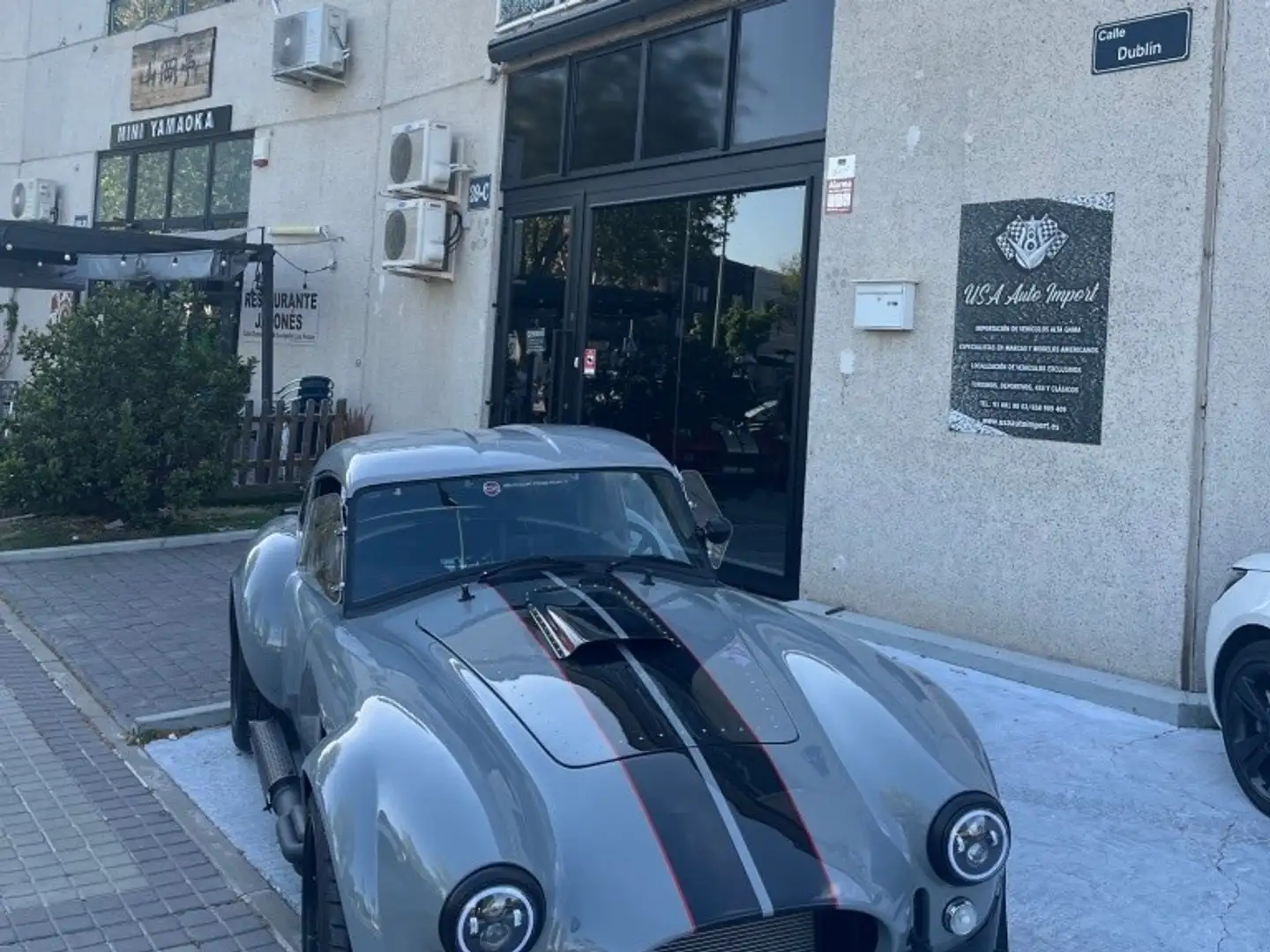 AC Cobra 427 Mk III Šedá - 2