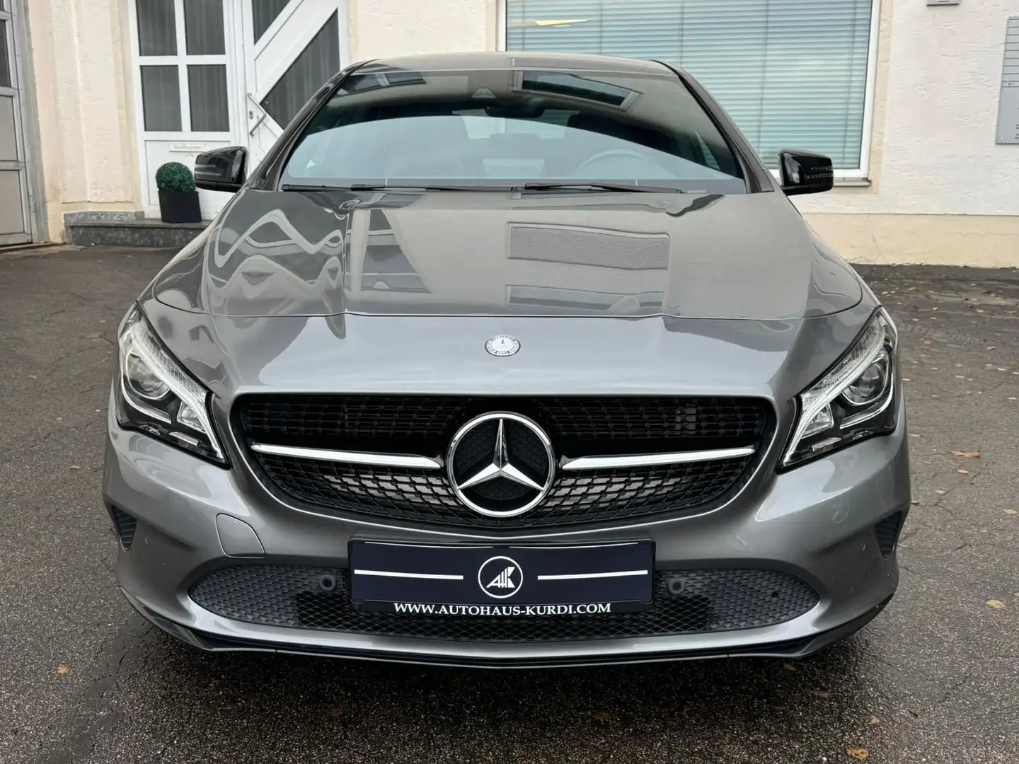 Mercedes-Benz CLA 220 CLA220 SB CDI DCT AMBIENTE LED KAMERA NAVI NIGHT Grau - 2