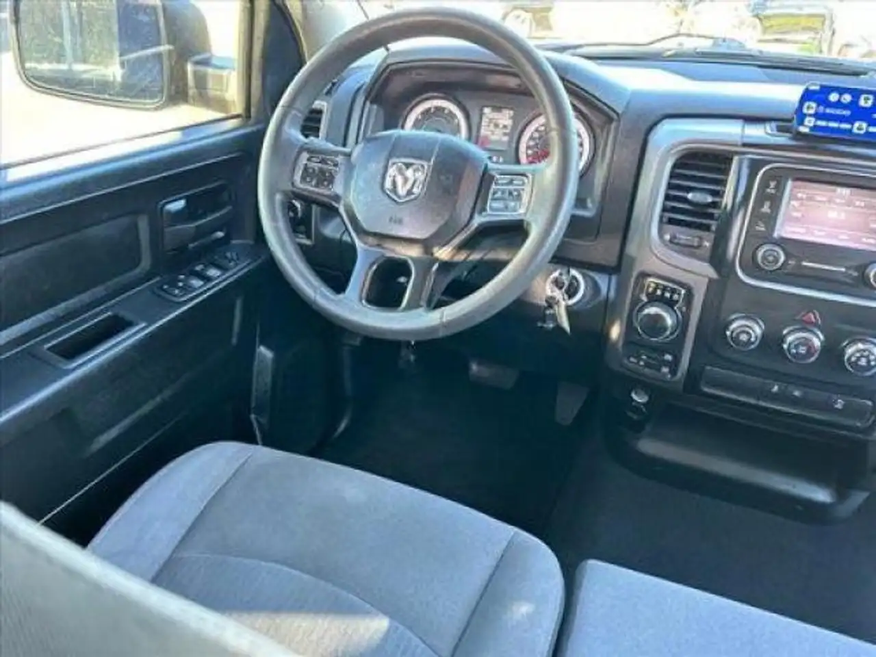 Dodge RAM 2021 — фото 10