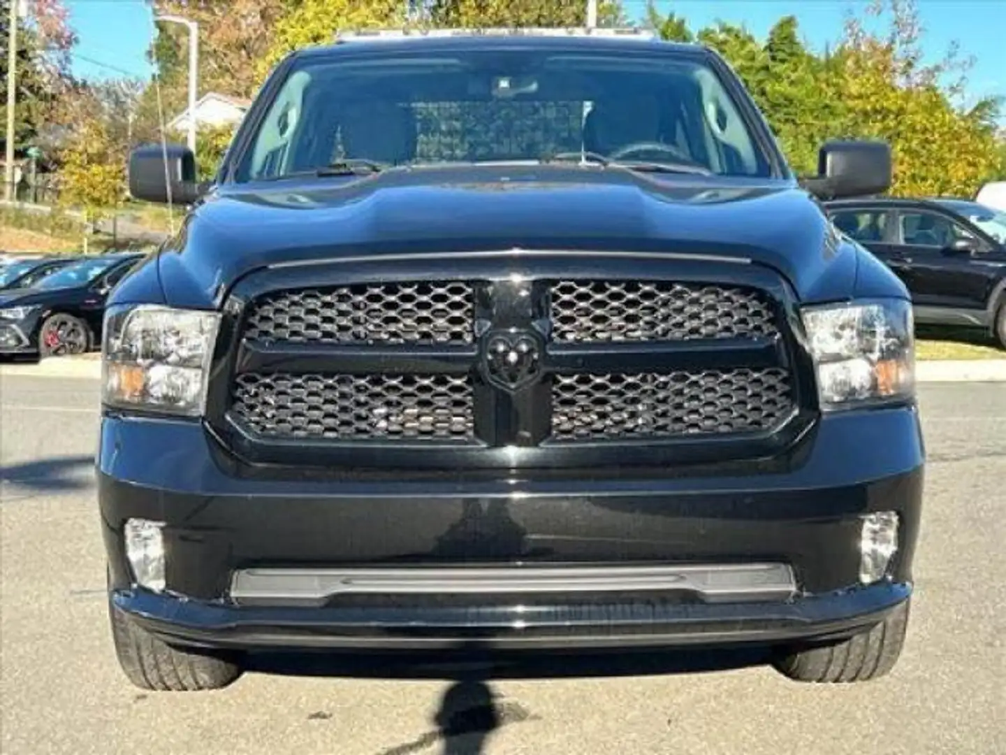 Dodge RAM 1500 3.6L V6 4x4 Crew Cab Negro - 2