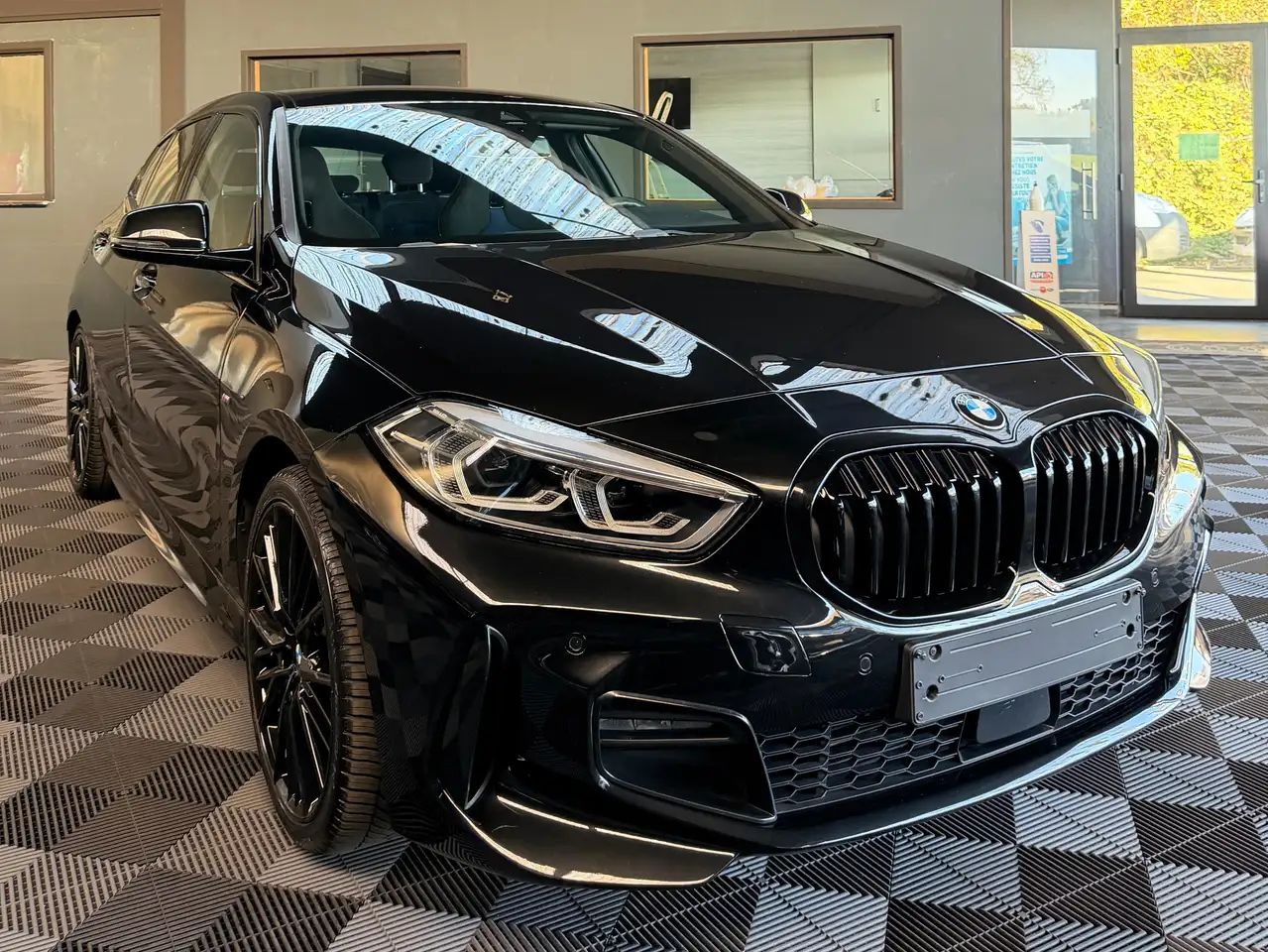 BMW 118
