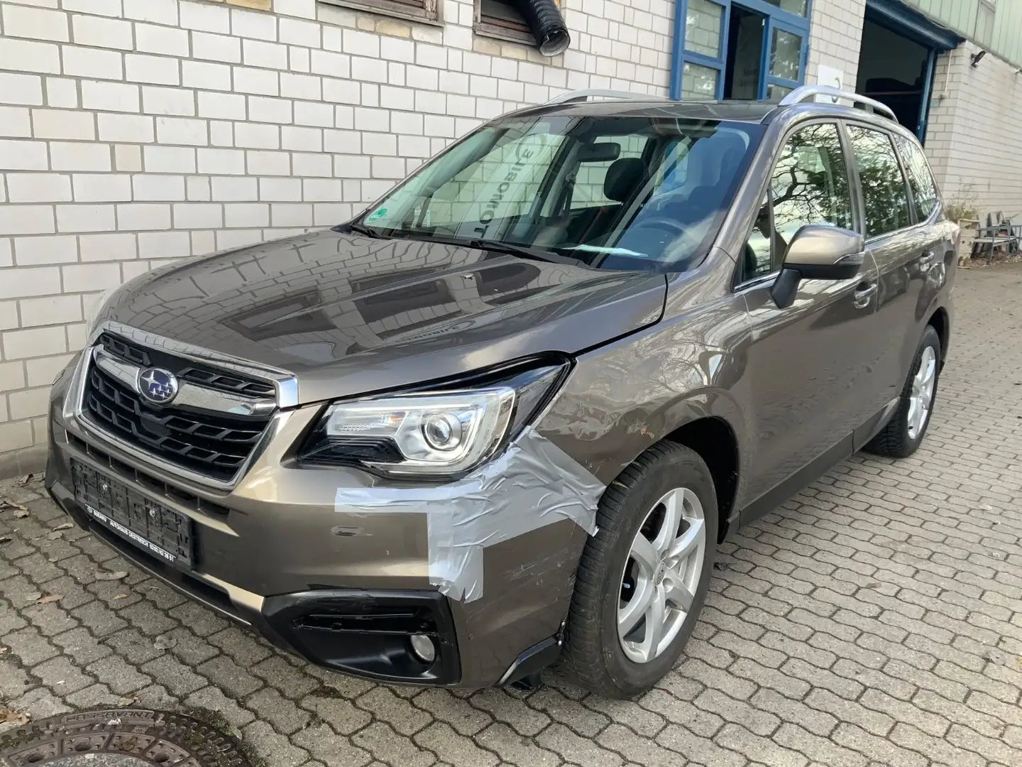 Subaru Forester Exclusive Pano/Navi/LED/AHK Braun - 2
