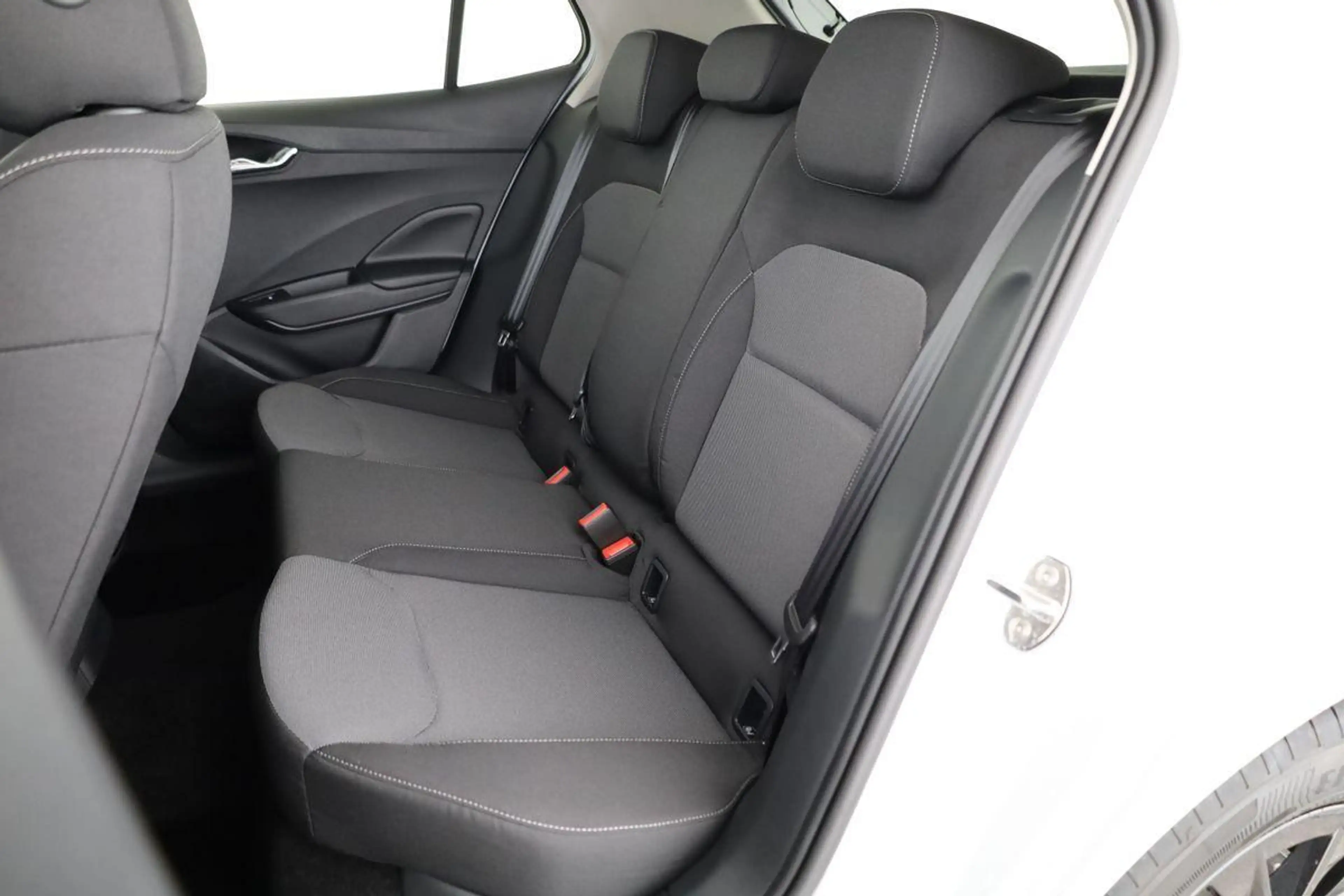 Skoda Fabia Selection 1.0 TSI 130 Jahre, LED, Kamera, Winte... — photo 9