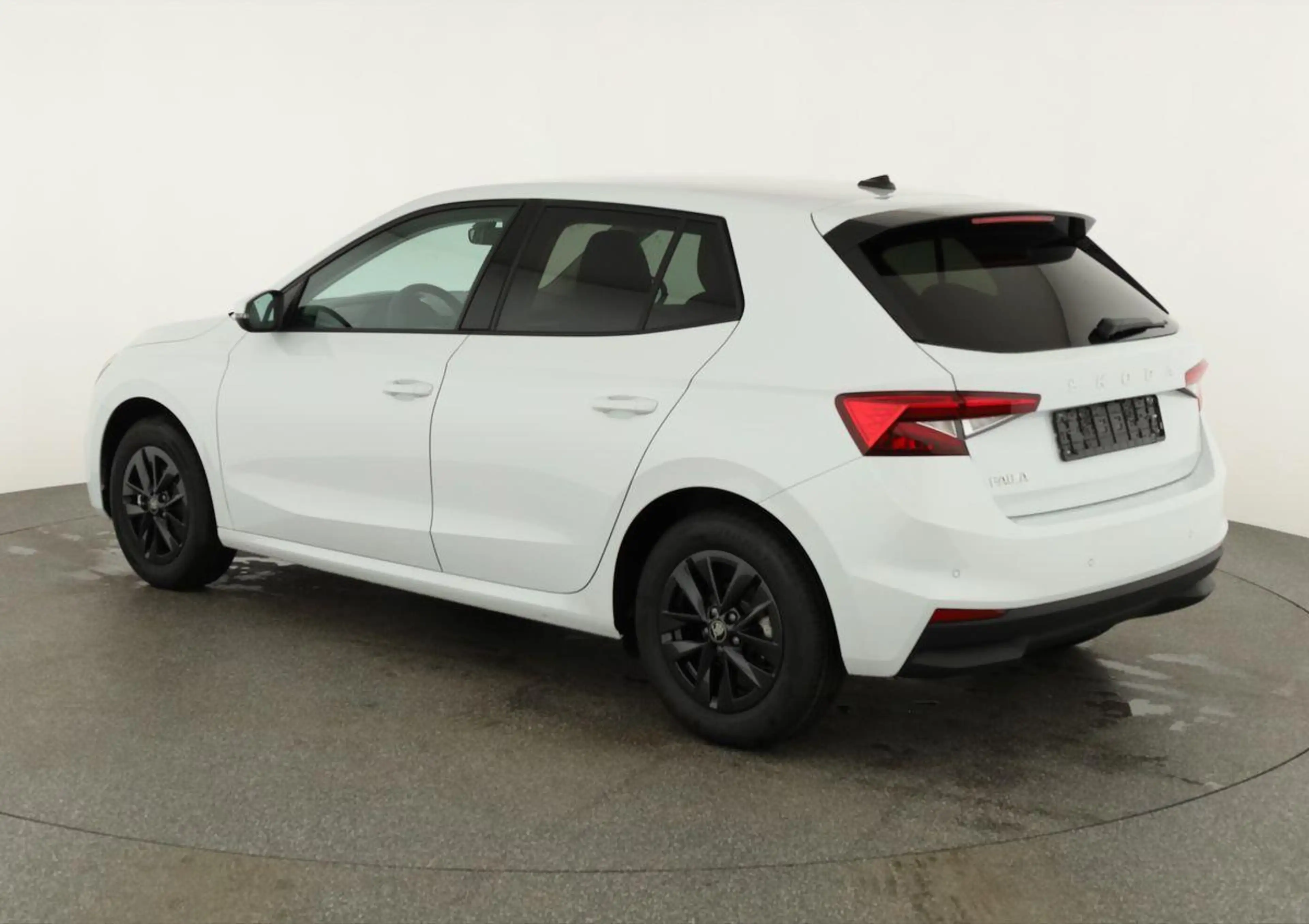 Skoda Fabia Selection 1.0 TSI 130 Jahre, LED, Kamera, Winte... — photo 3