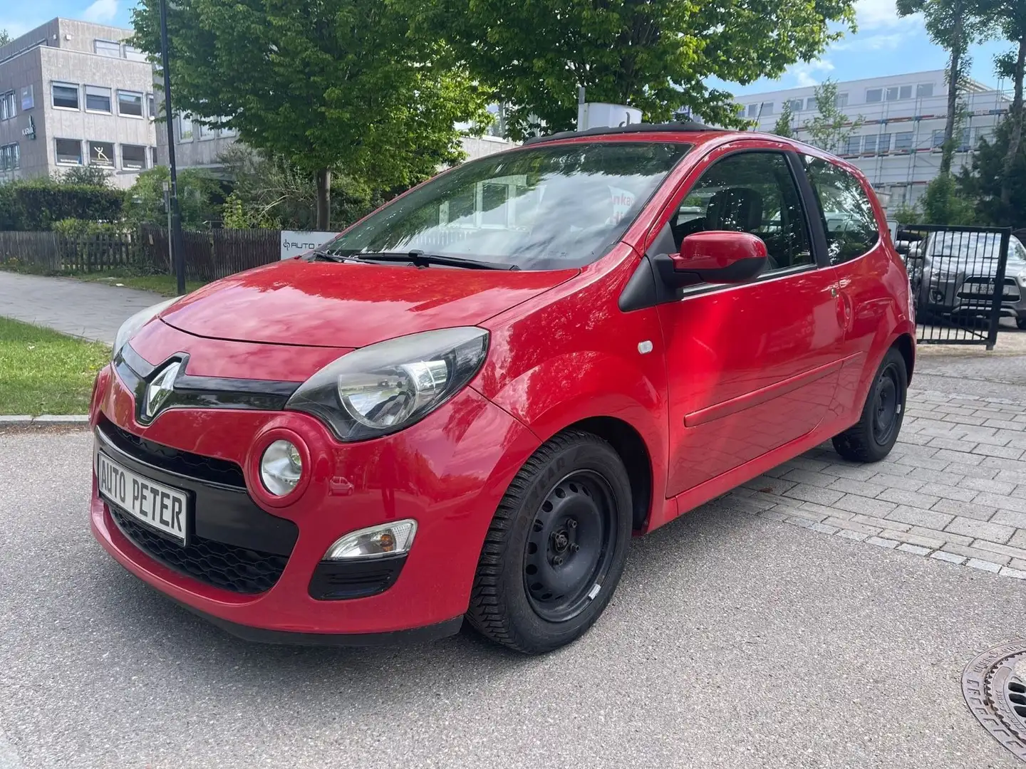 Renault Twingo Liberty 1.2 LEV 16V 75 eco2 Rouge - 1