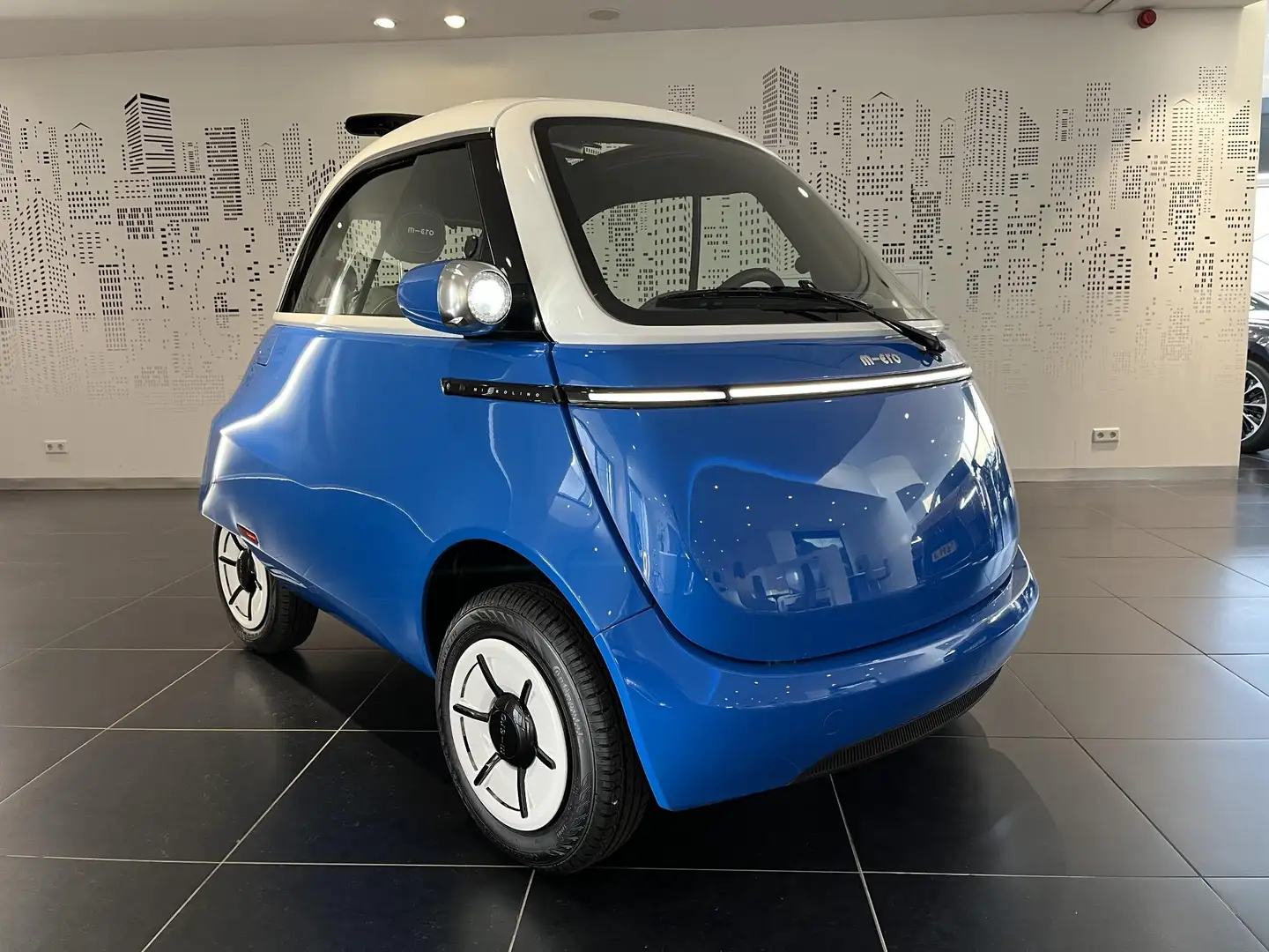 Micro Microlino COMPETIZIONE 10.5 kWh 100% ELEKTRISCH UNIEK EYECAT Weiß - 1
