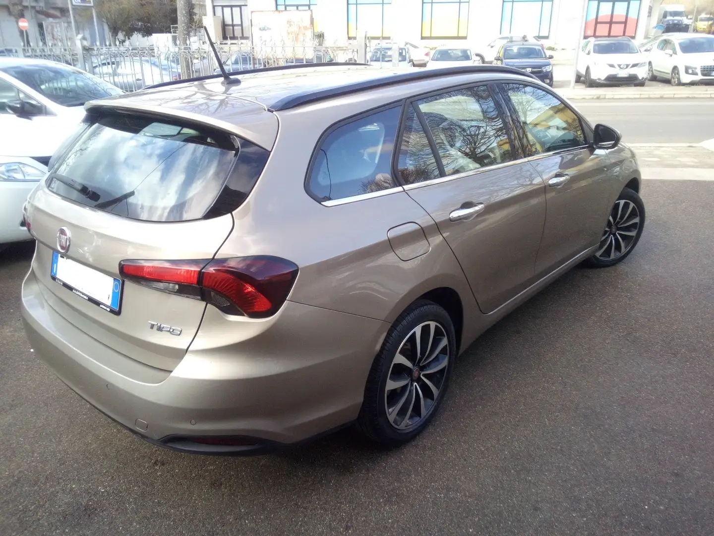 Fiat Tipo Tipo SW II 2016 SW 1.6 mjt Lounge Bej - 2