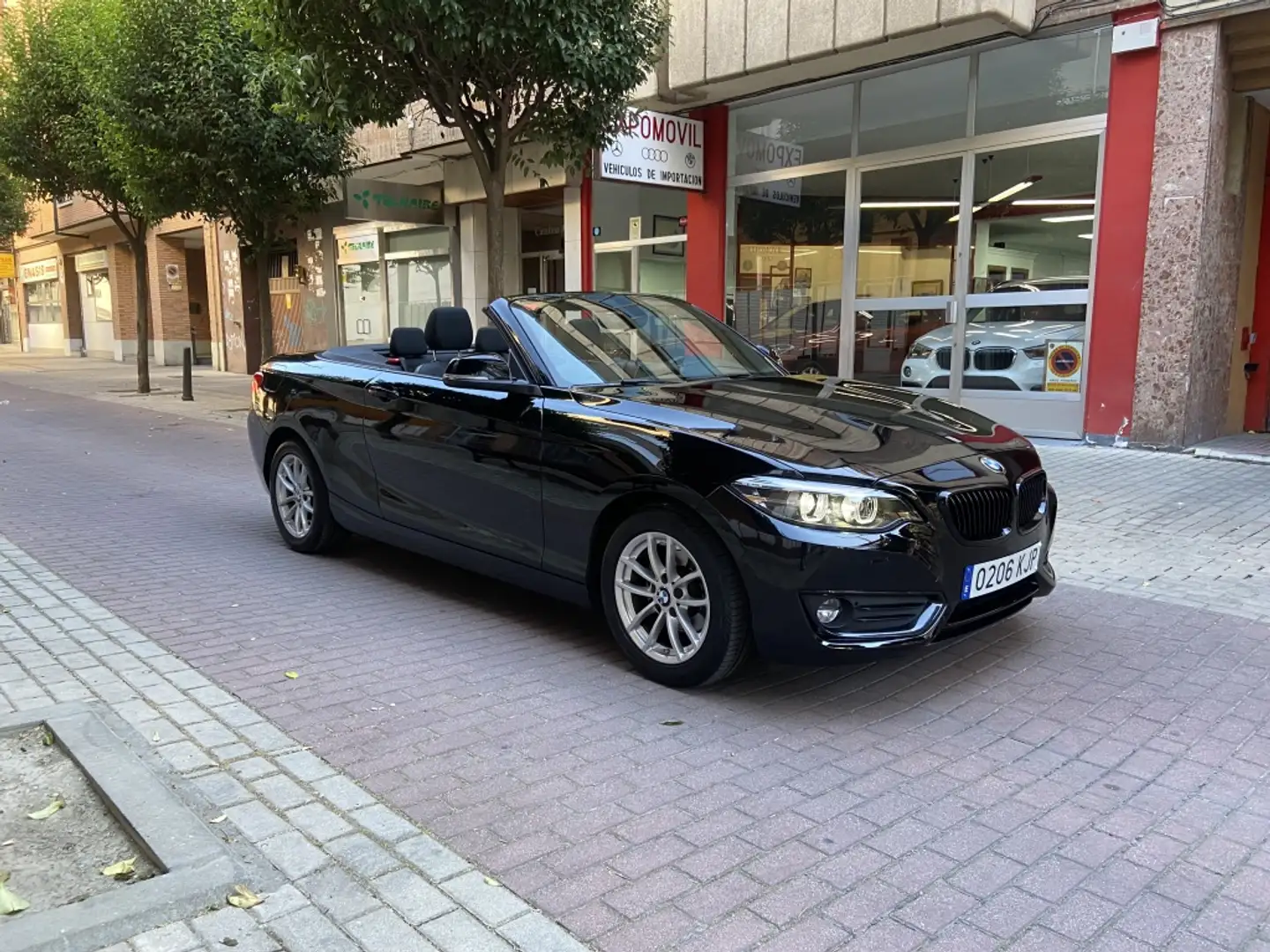 BMW 218 218d Cabrio Czarny - 1