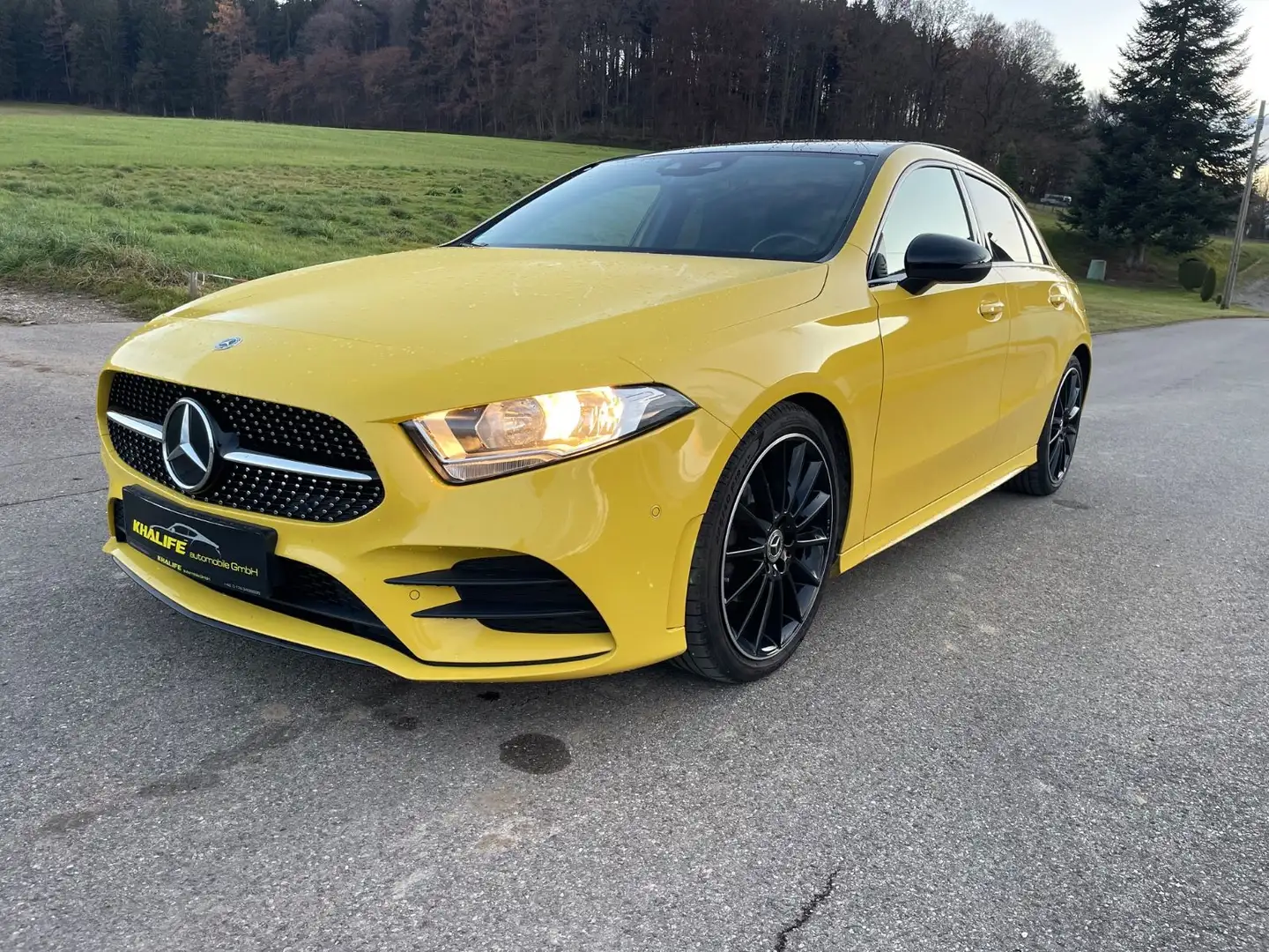 Mercedes-Benz A 180 d AMG Line Žlutá - 1