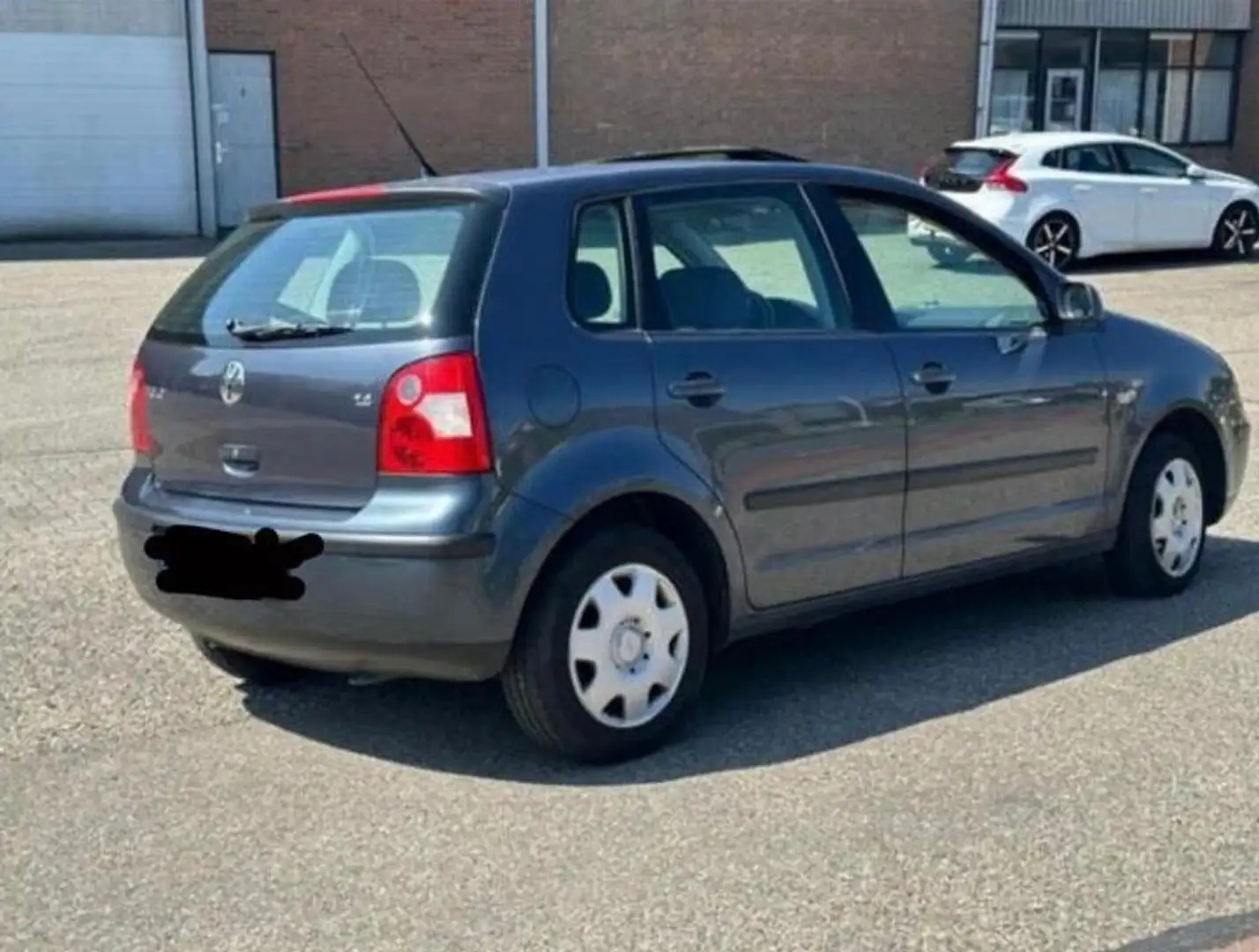 Volkswagen Polo 1.4i 16v Base - 2