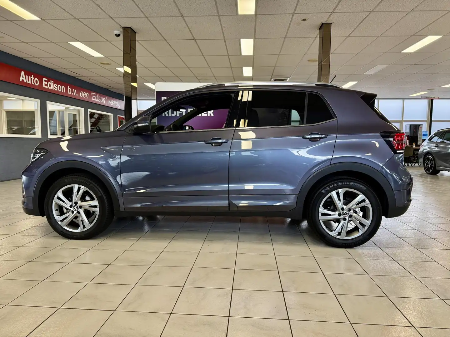 Volkswagen T-Cross 1.0 TSI R-Line DSG *IQ*NAVI*APP*CAM*2xR-Line* Grijs - 2