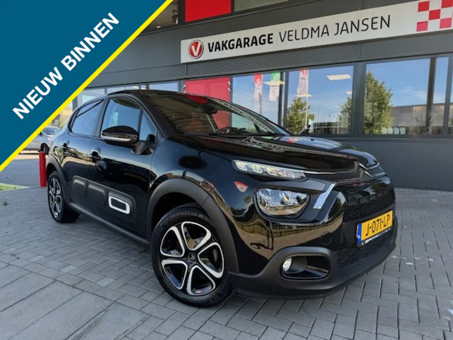 Citroen C3 1.2 PT FEEL EDITION van 1e EIGENAAR (SLECHTS 9.200 Zwart - 1