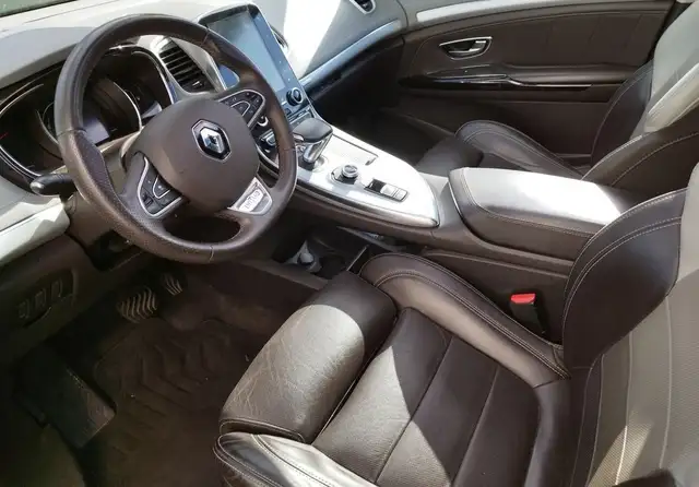 Renault Espace view 8