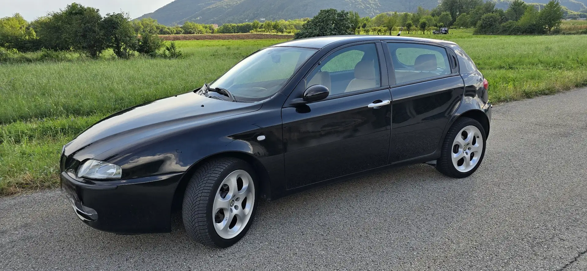 Alfa Romeo 147 1.6i TS 16V cat.5p GPL iscritta ASI - 1