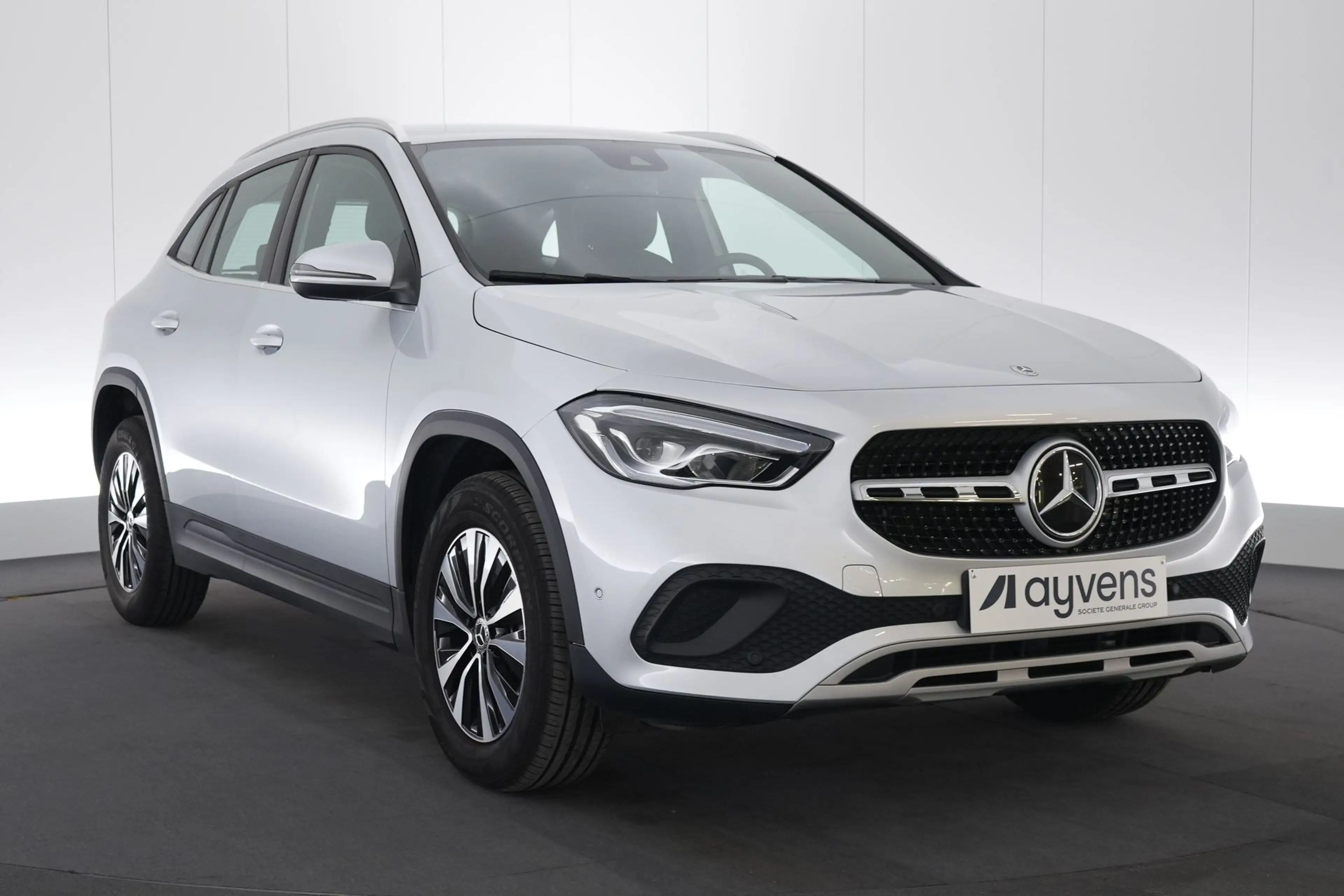 Mercedes-Benz GLA 200 Class 200dA Business Line LEDER/CUIR LED GPS PDC C — photo 3