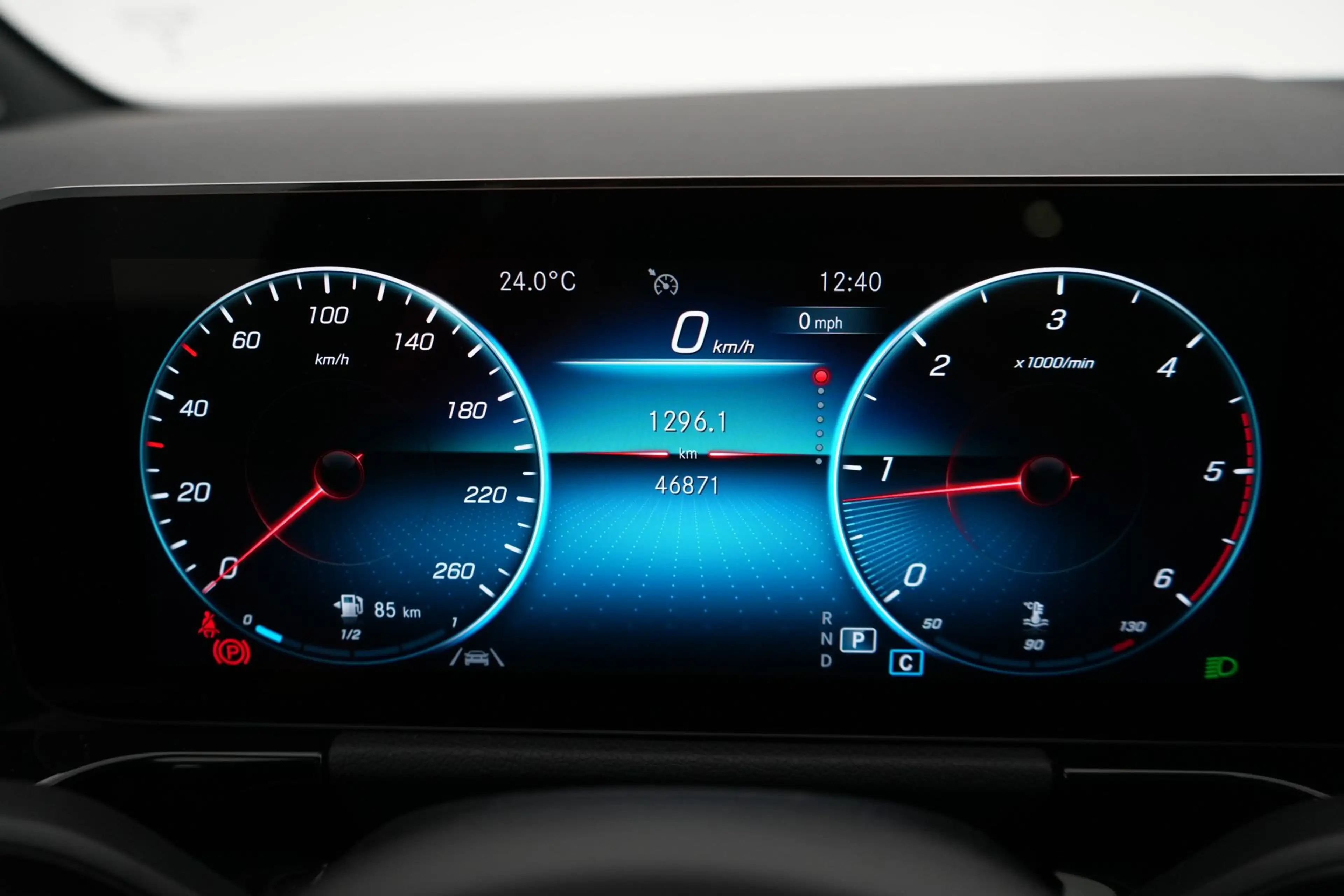 Mercedes-Benz GLA 200 Class 200dA Business Line LEDER/CUIR LED GPS PDC C — photo 14