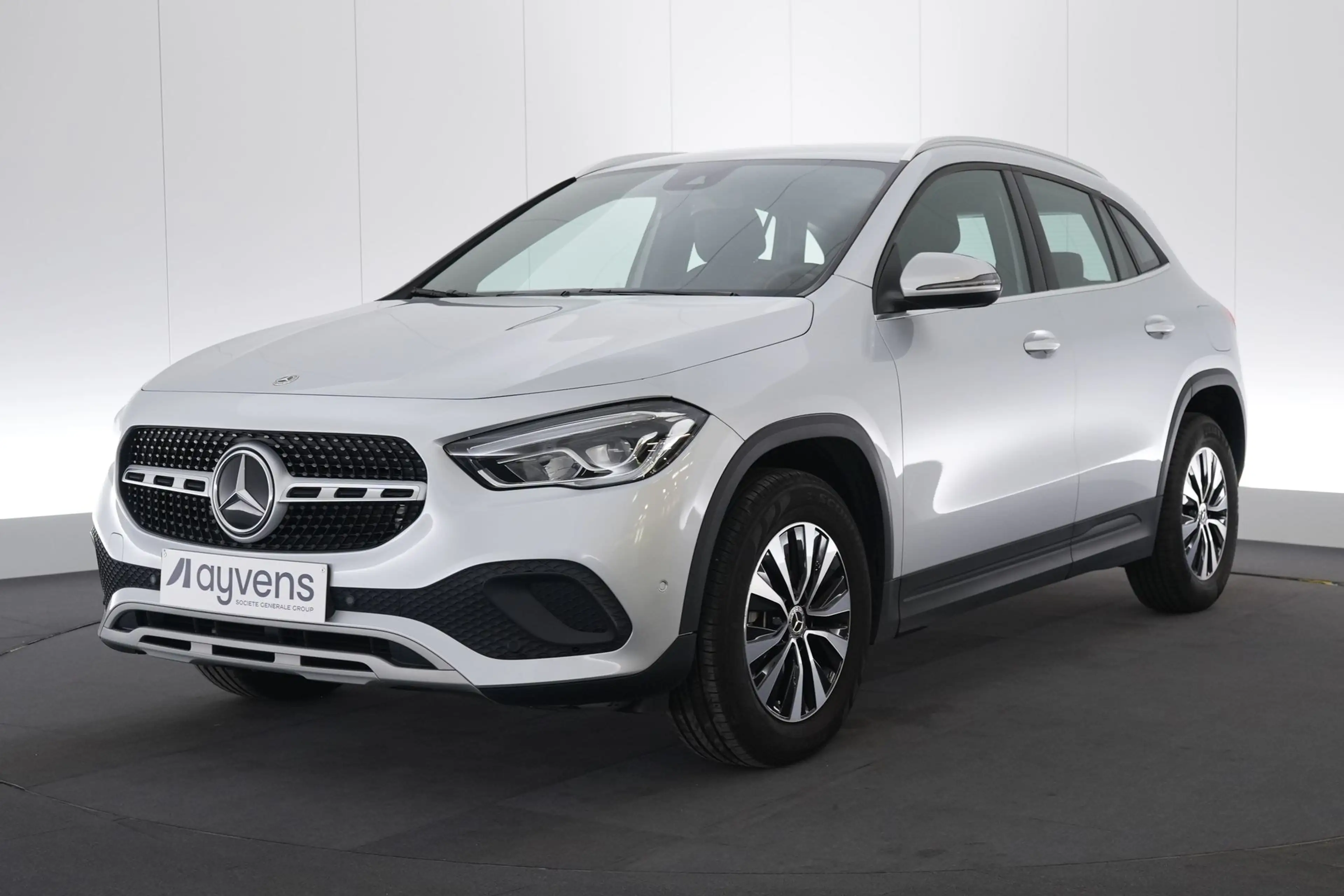 Mercedes-Benz GLA 200 Class 200dA Business Line LEDER/CUIR LED GPS PDC C