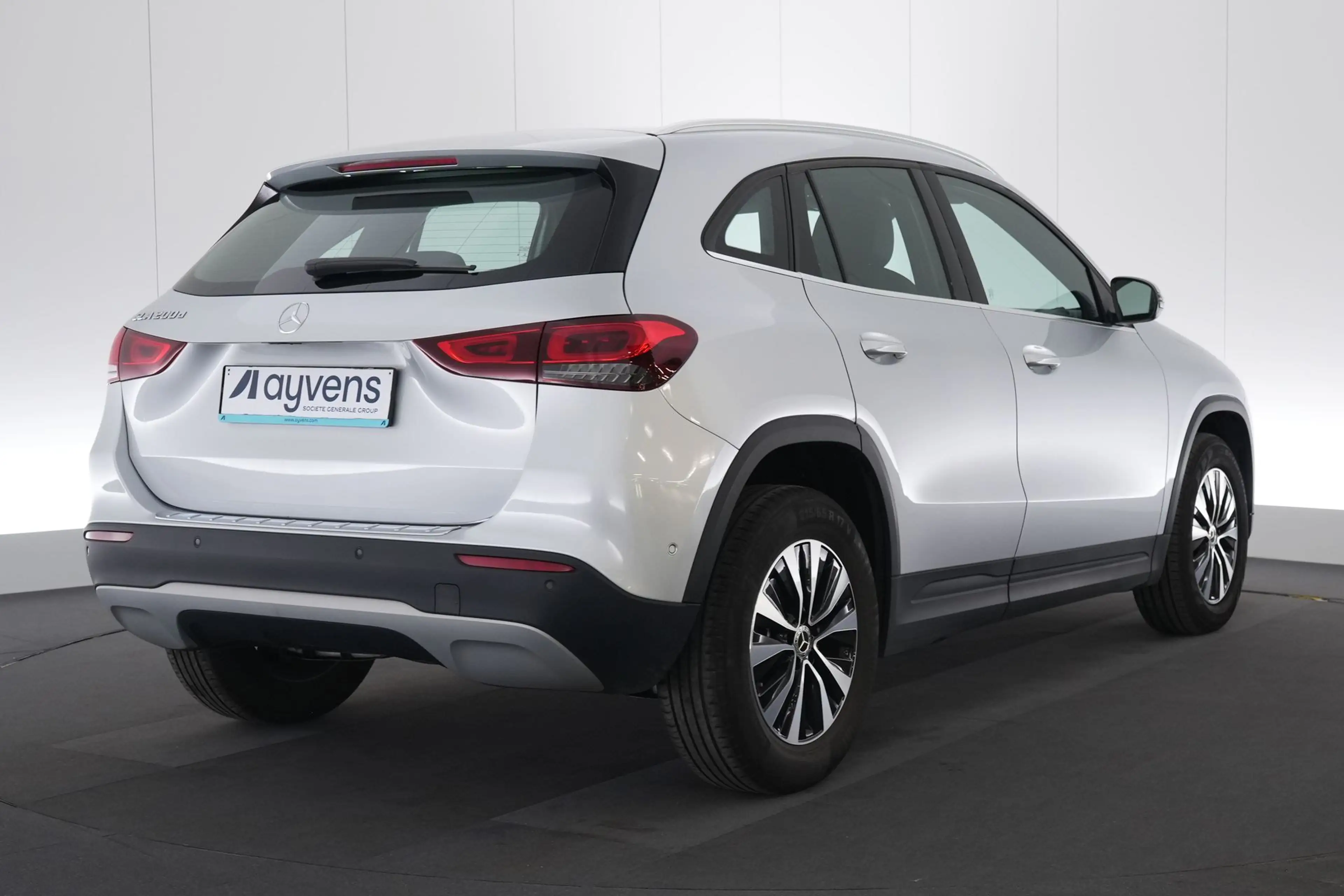 Mercedes-Benz GLA 200 Class 200dA Business Line LEDER/CUIR LED GPS PDC C — photo 7