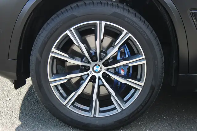 BMW X5 view 7