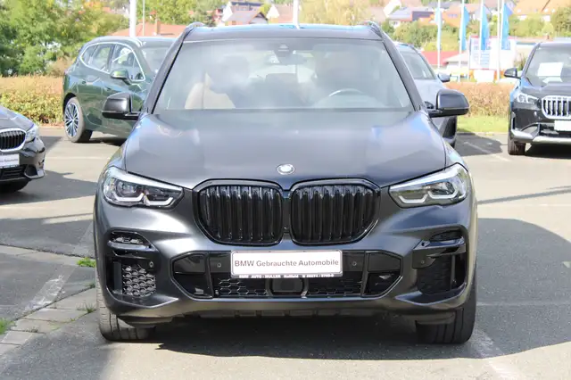 BMW X5 view 3