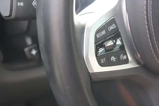 BMW X5 view 10